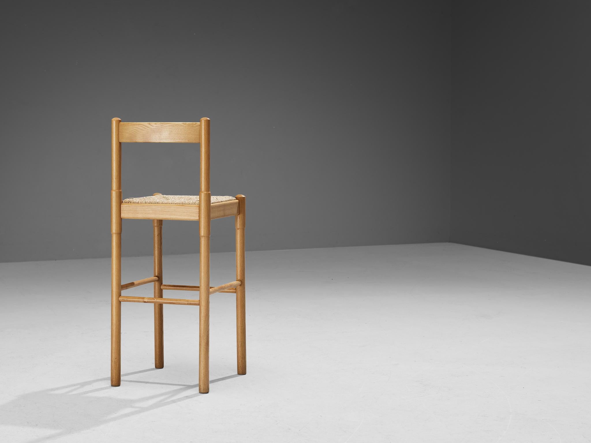 Vico Magistretti Pair of Barstools in Ash and Straw In Good Condition For Sale In Waalwijk, NL