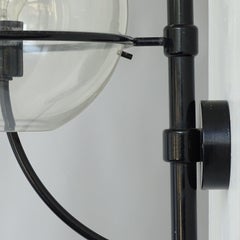 Vico Magistretti Pair of Lyndon wall lamps for Oluce, Italy 1980s