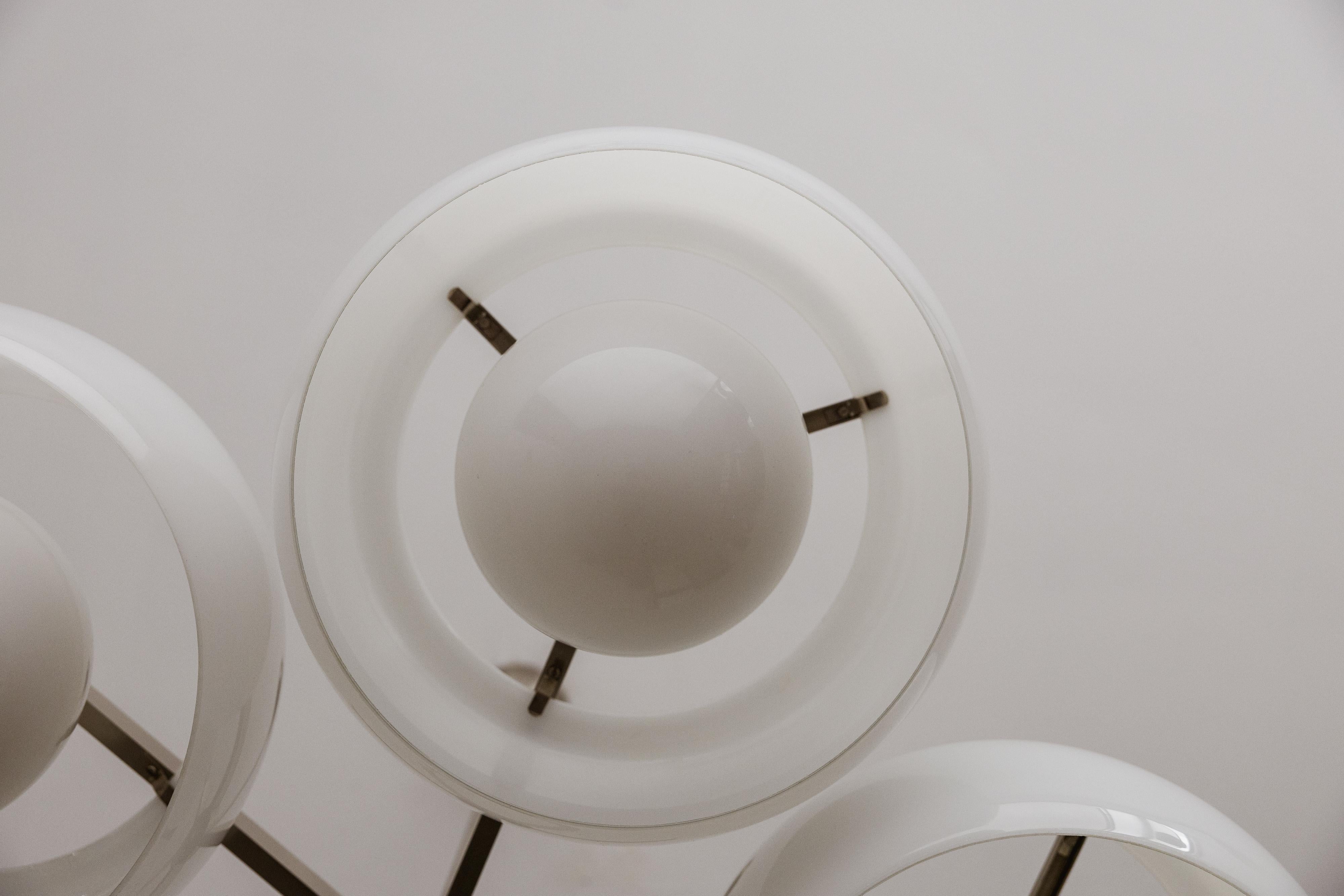 Vico Magistretti “Pentaclinio” Ceiling Lamps for Artemide, 1967, Set of 2 For Sale 4