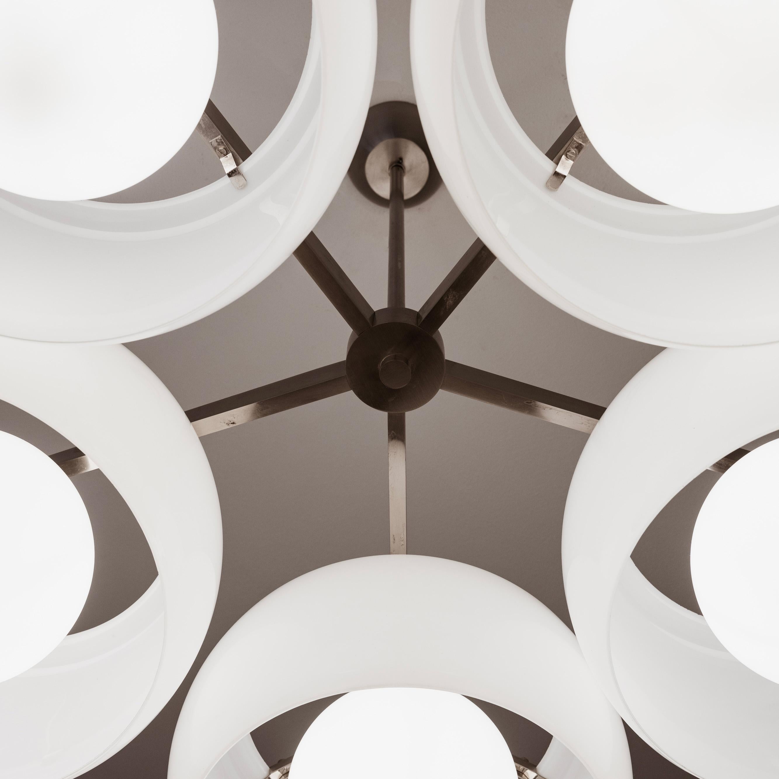 Vico Magistretti “Pentaclinio” Ceiling Lamps for Artemide, 1967, Set of 2 For Sale 2