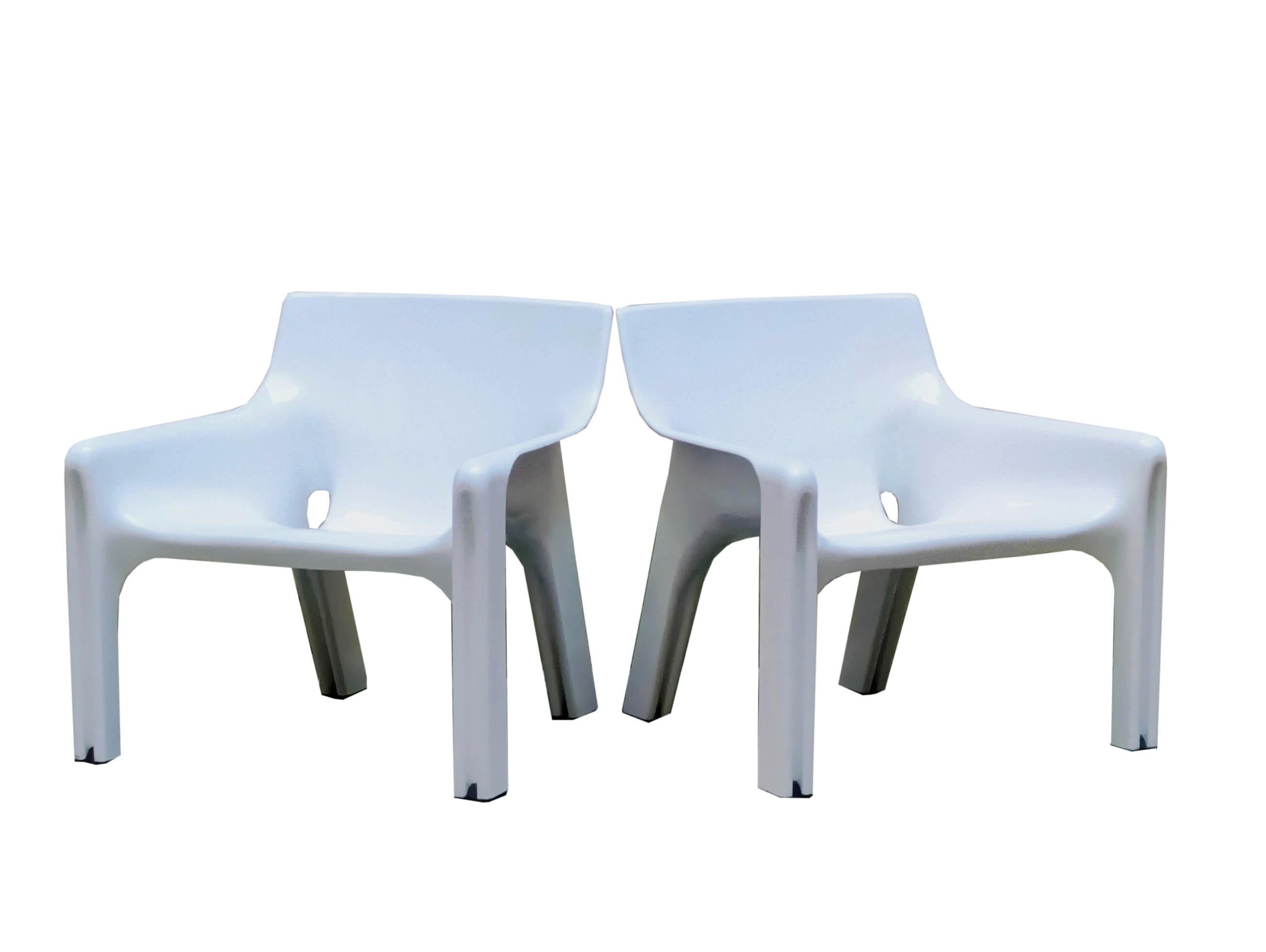 European Vico Magistretti for Artemide Sedie Bianche 