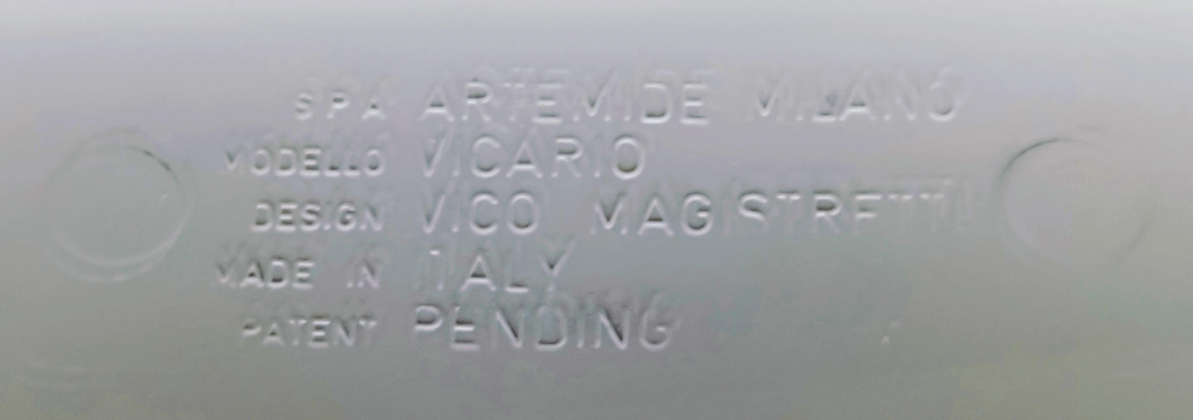 Plastic Vico Magistretti for Artemide Sedie Bianche 