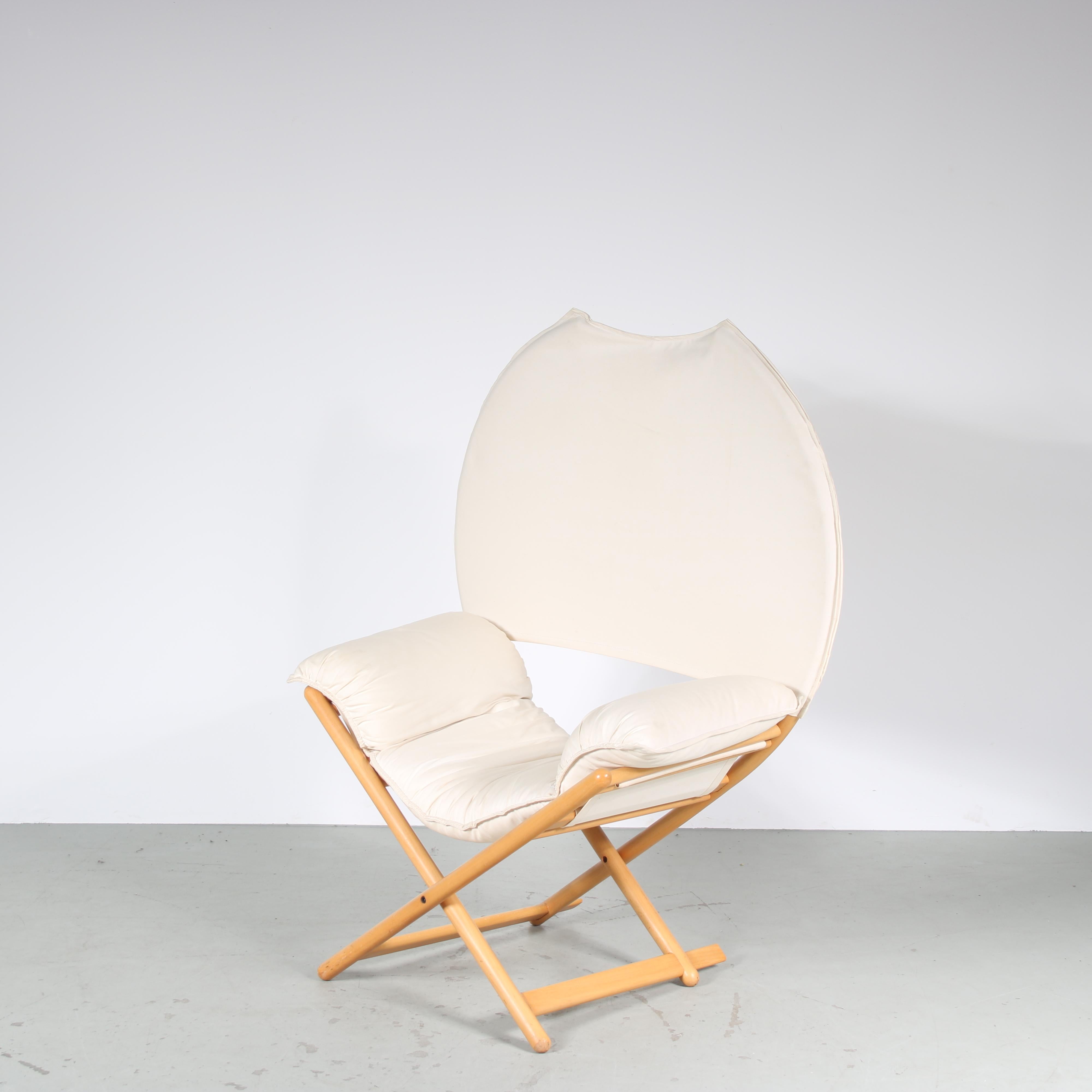 Tissu Vico Magistretti Regina D' A Chair with Stool for Alias, Italie 1970 en vente