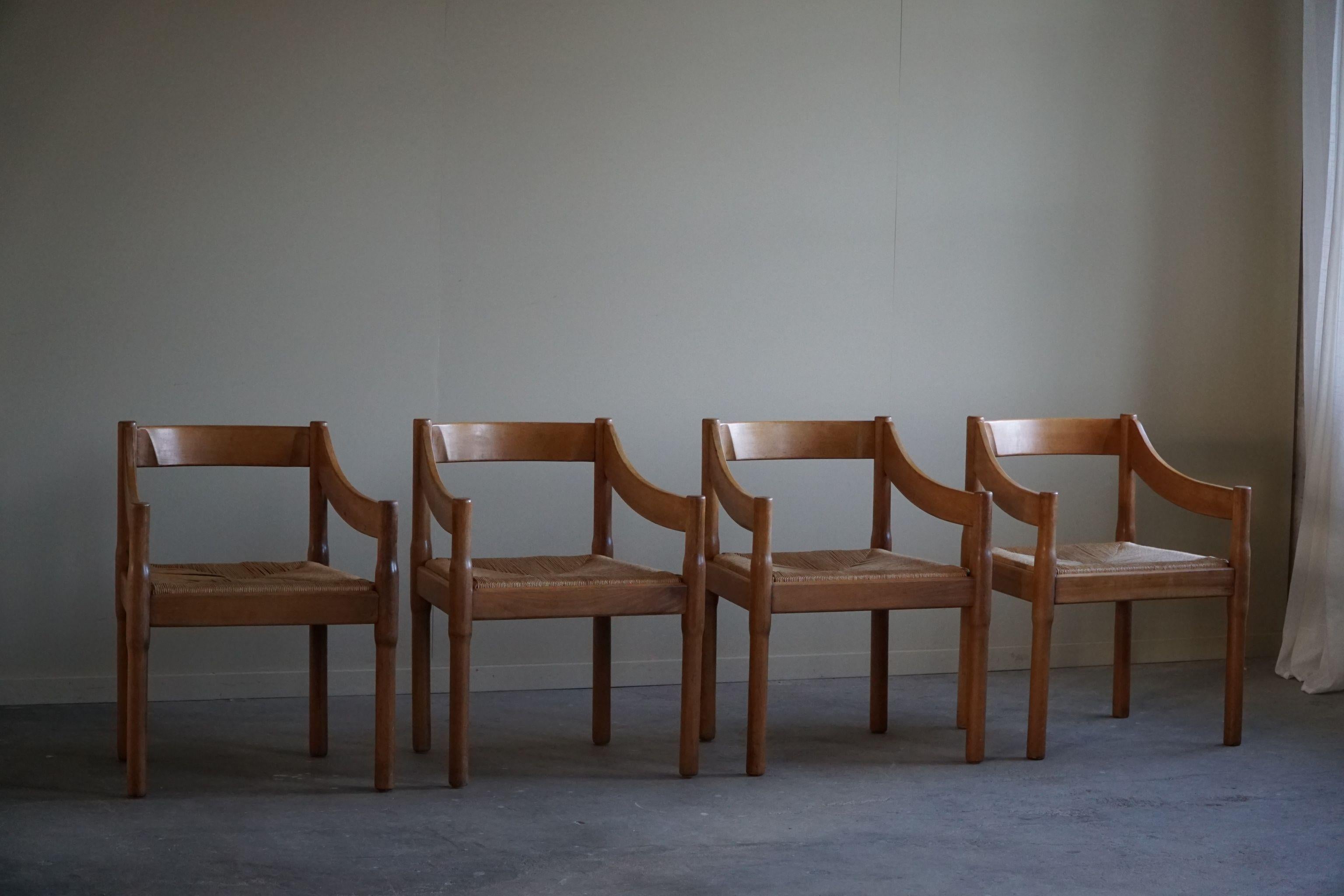 Vico Magistretti, ensemble de 4 chaises Carimate pour Cassina, Italie moderne, 1970 en vente 11