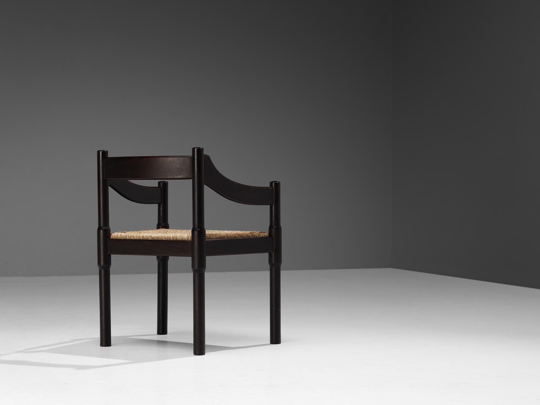 Mid-Century Modern Vico Magistretti Ensemble de huit chaises de salle à manger 'Carimate' avec sièges en jonc  en vente