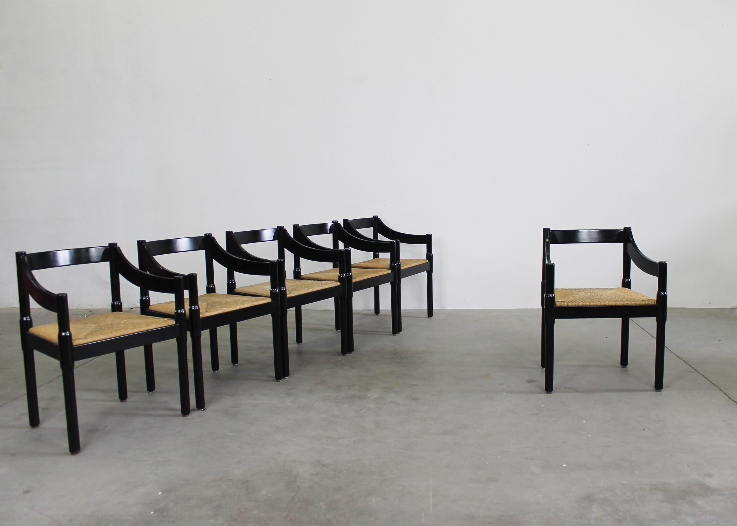 Mid-Century Modern Vico Magistretti Set of Six Black Carimate Chairs by Cassina 1960s For Sale