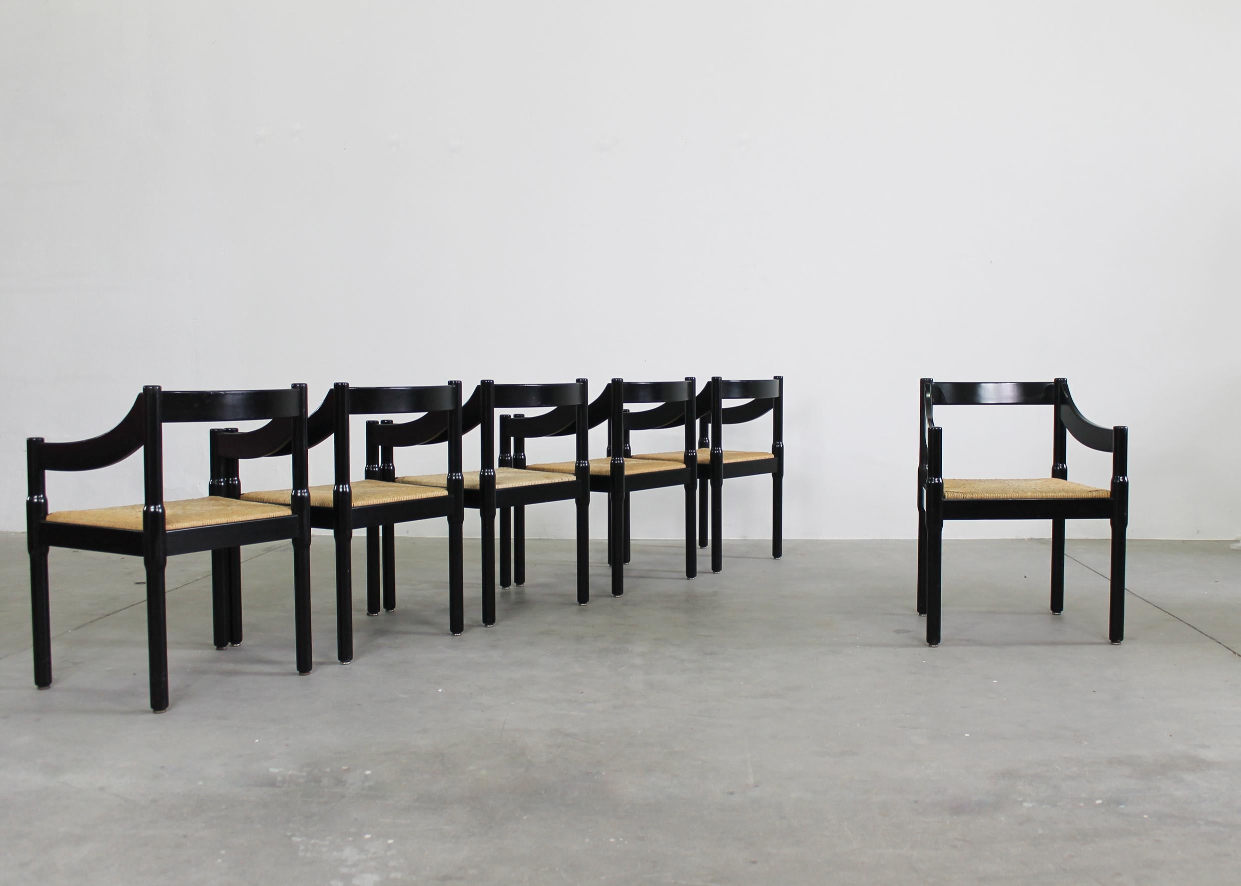 Lacquered Vico Magistretti Set of Six Black Carimate Chairs by Cassina 1960s For Sale