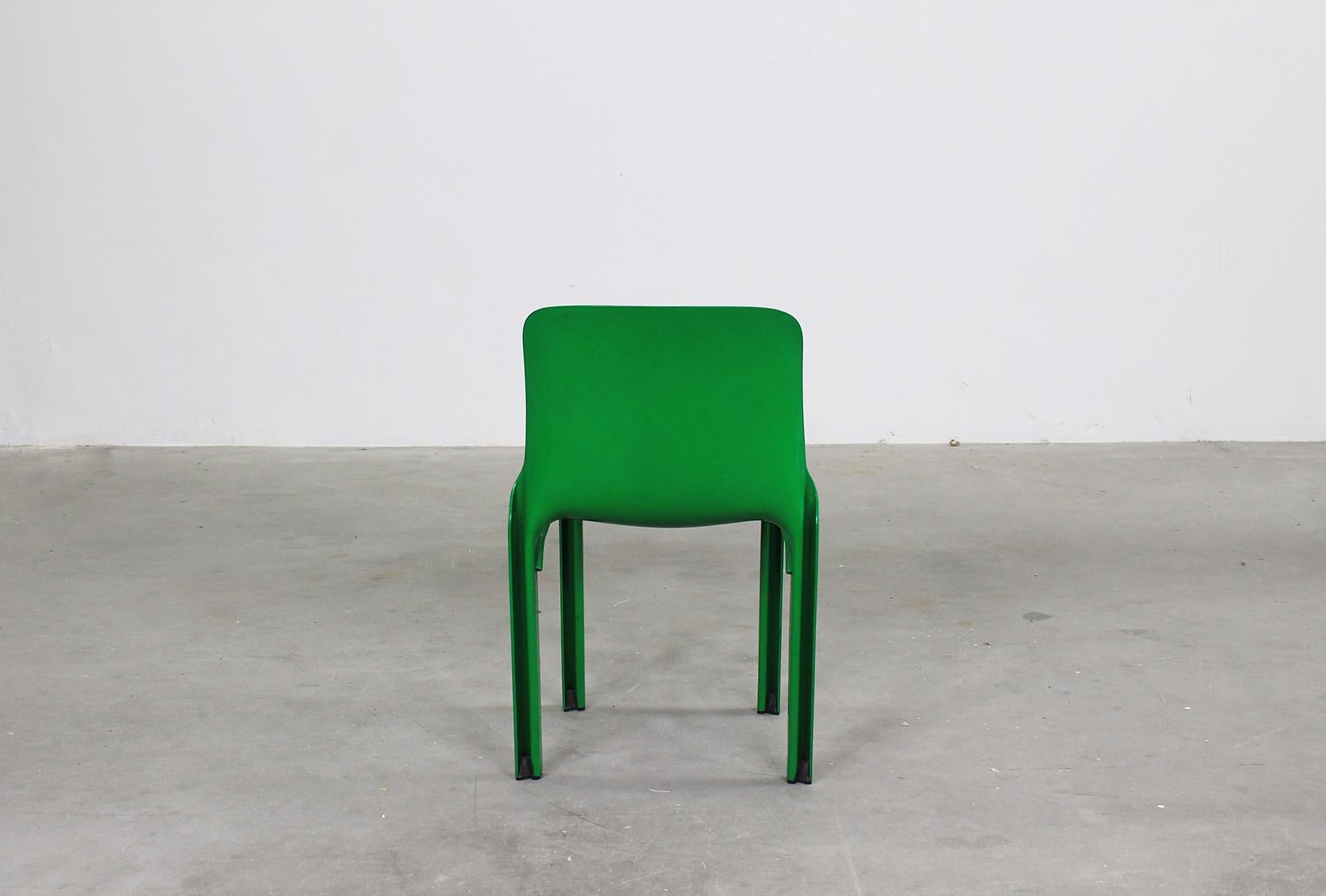 Vico Magistretti Set of Ten Green Selene Chairs by Artemide 1970s Italy 3