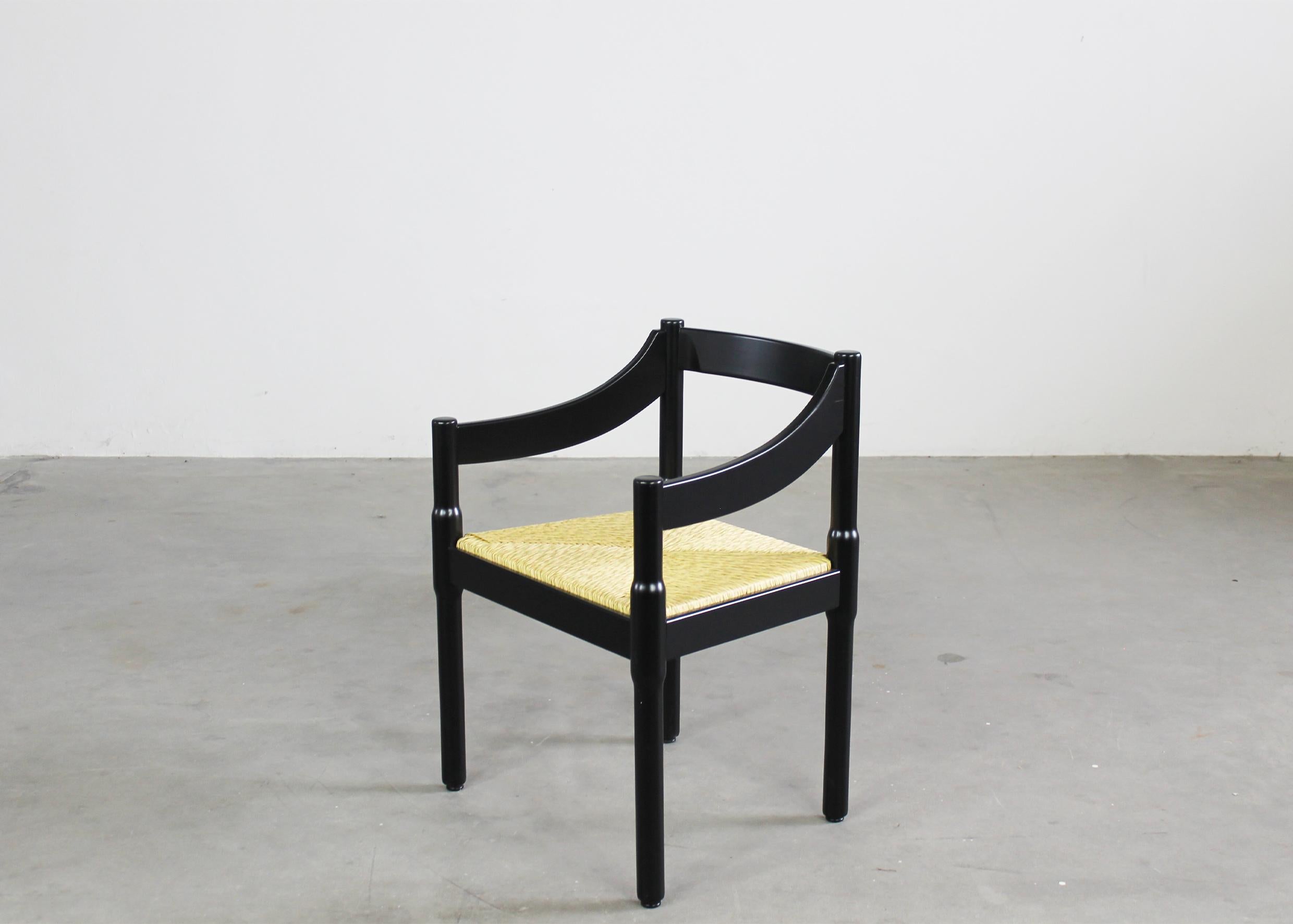 Vico Magistretti Set di dodici sedie nere di Cassina anni '60 in vendita 5