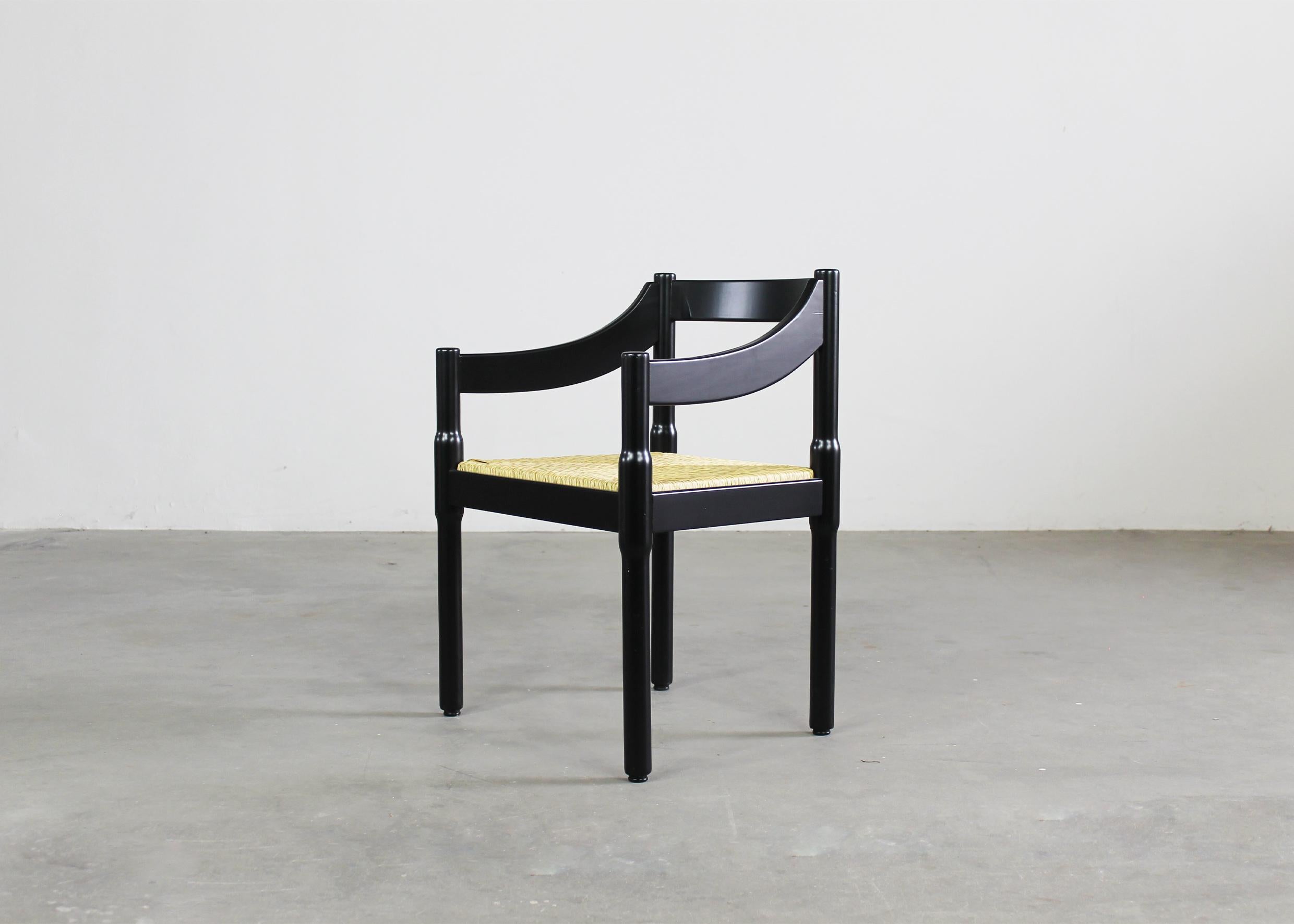 Vico Magistretti Set di dodici sedie nere di Cassina anni '60 in vendita 6