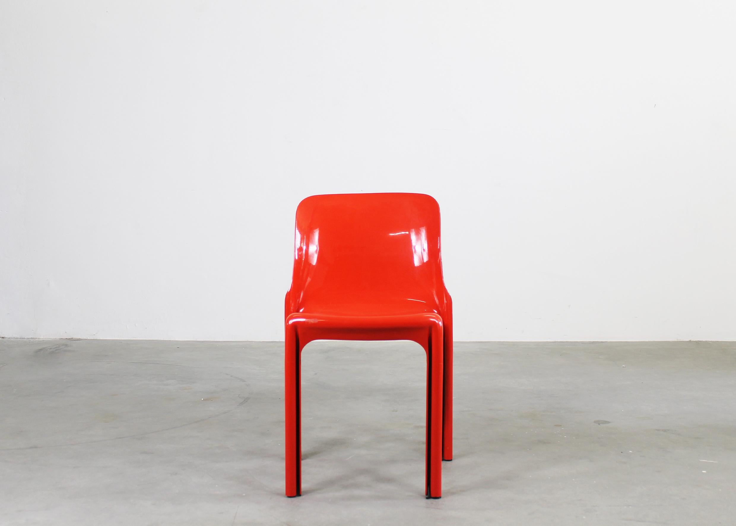 Vico Magistretti Set of Two Red Selene Chairs by Artemide 1970s In Good Condition For Sale In Montecatini Terme, IT