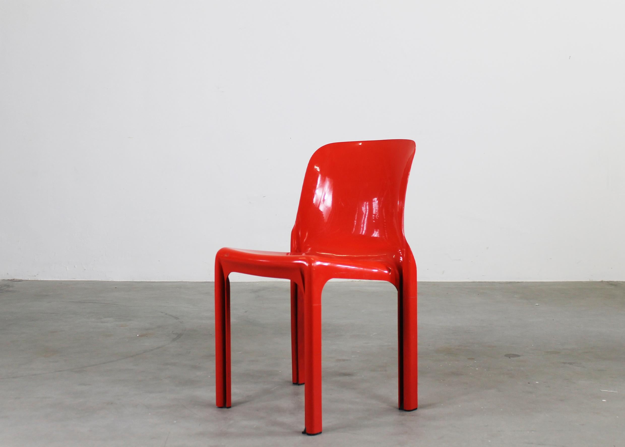 Late 20th Century Vico Magistretti Set of Two Red Selene Chairs by Artemide 1970s For Sale
