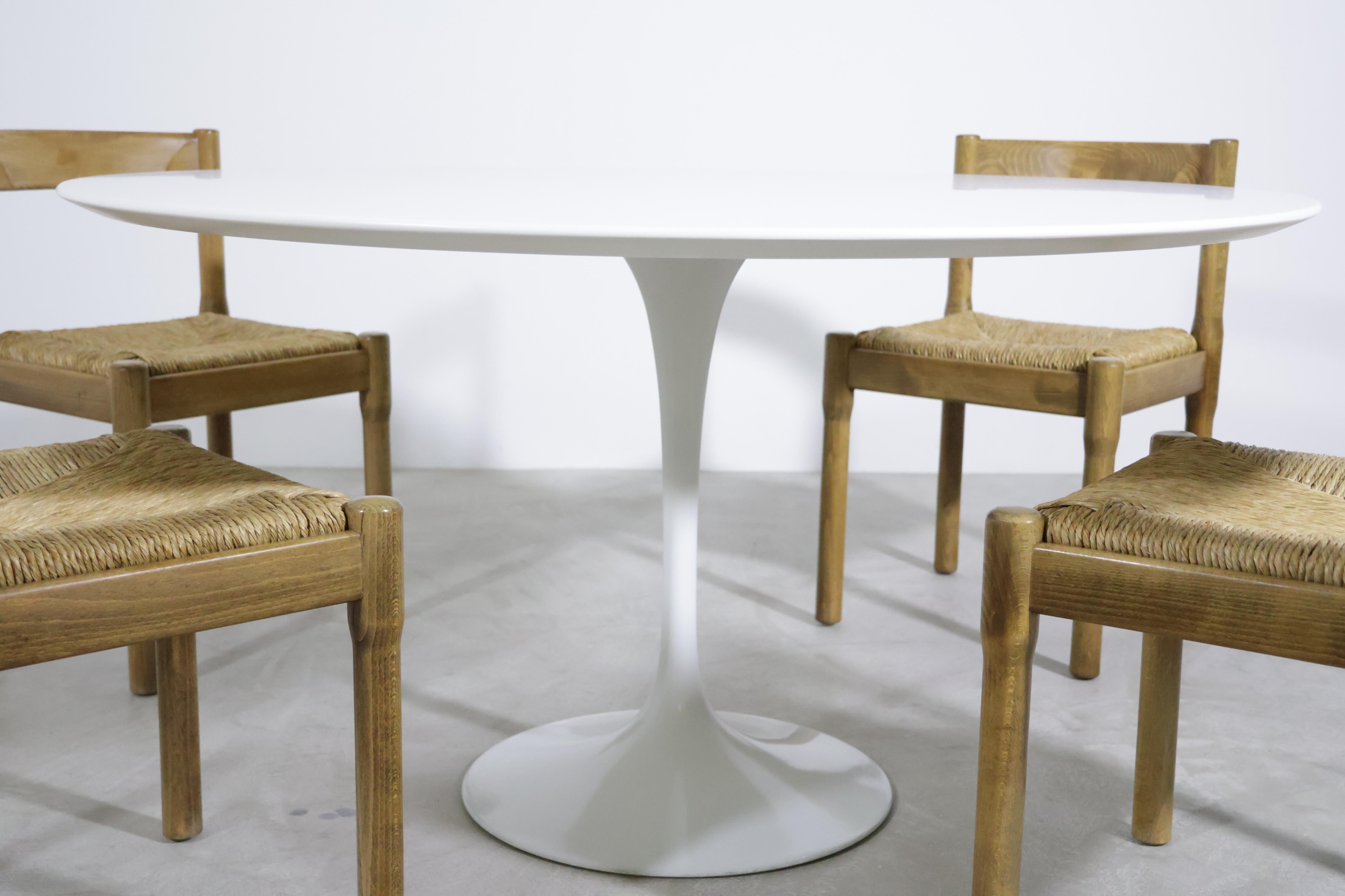 Cane Vico Magistretti 'Carimate' dining chairs produced by Mario Luigi Comi 1960s For Sale