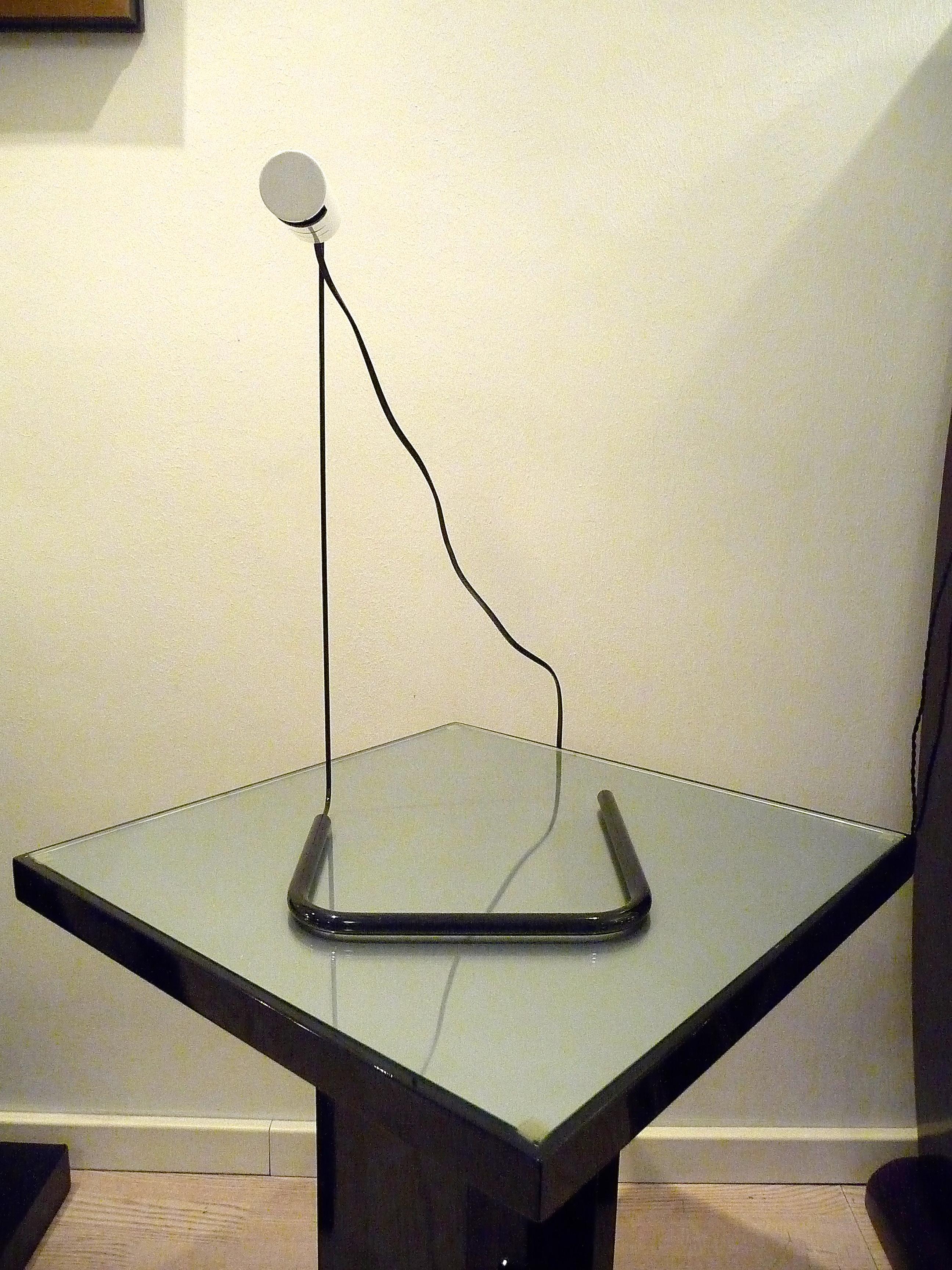 Italian Vico Magistretti Slalom Iconic Desk Lamp, O-Luce, Italy, 1981 For Sale
