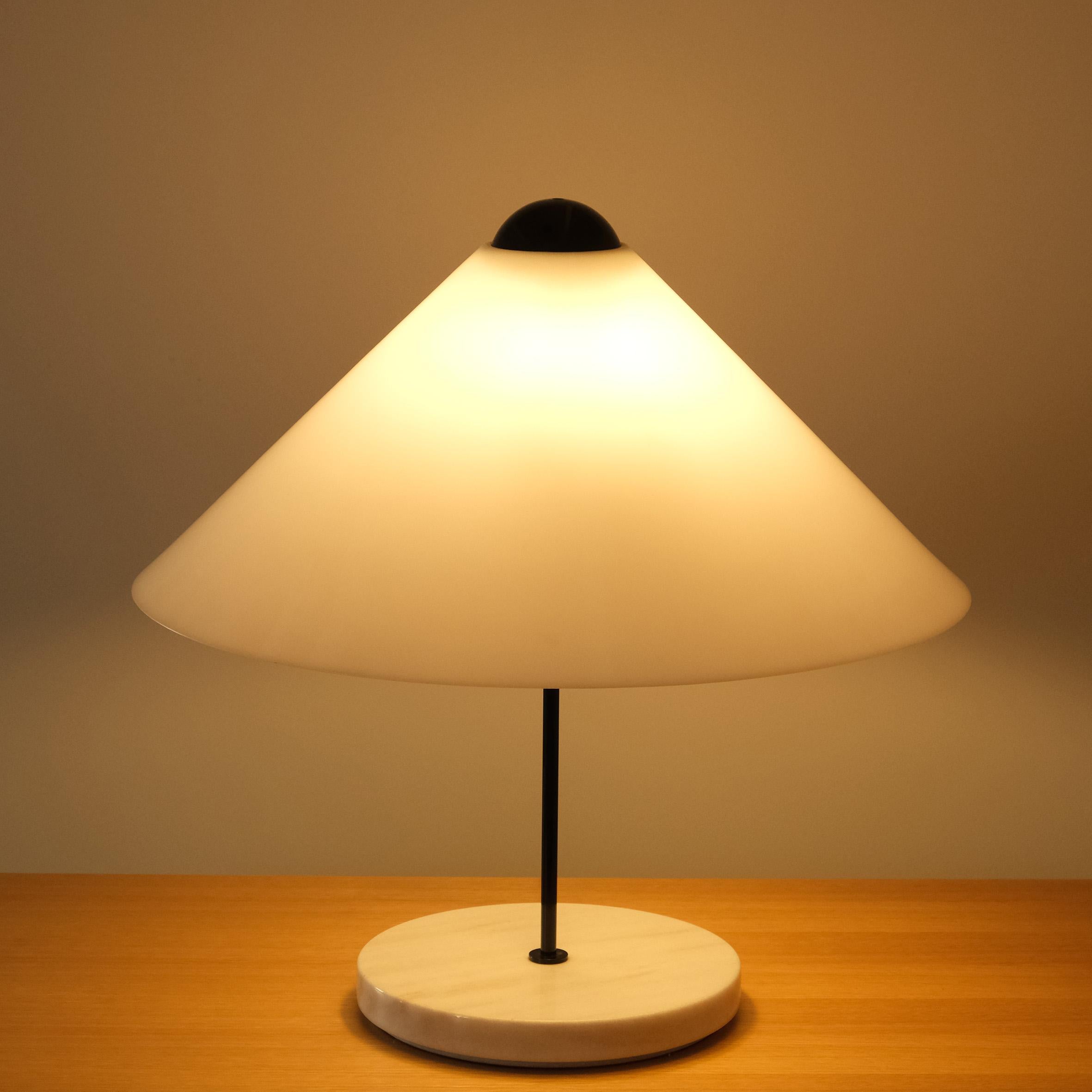 French Vico Magistretti, Snow, Table lamp, O'luce, 1974 For Sale