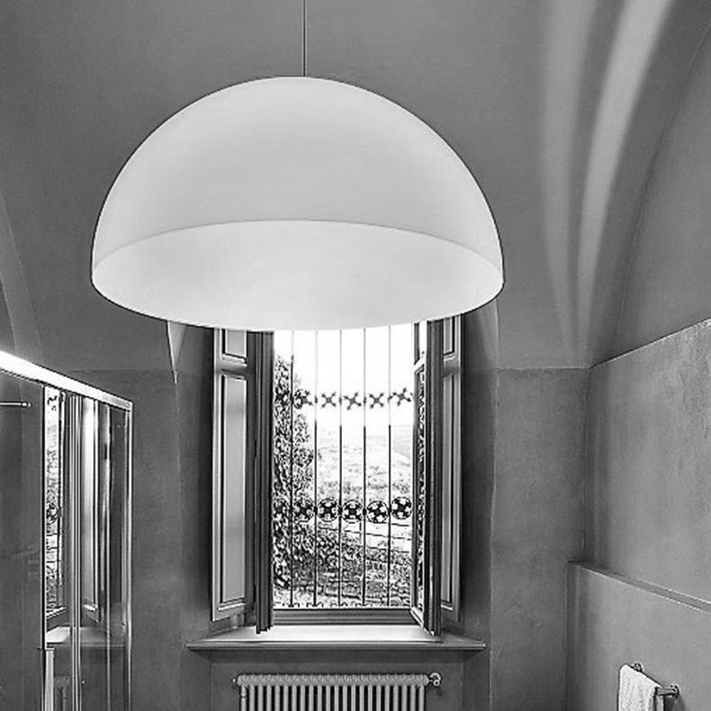 Mid-Century Modern Vico Magistretti Suspension Lamp 'Sonora' 493 Opaline by Oluce