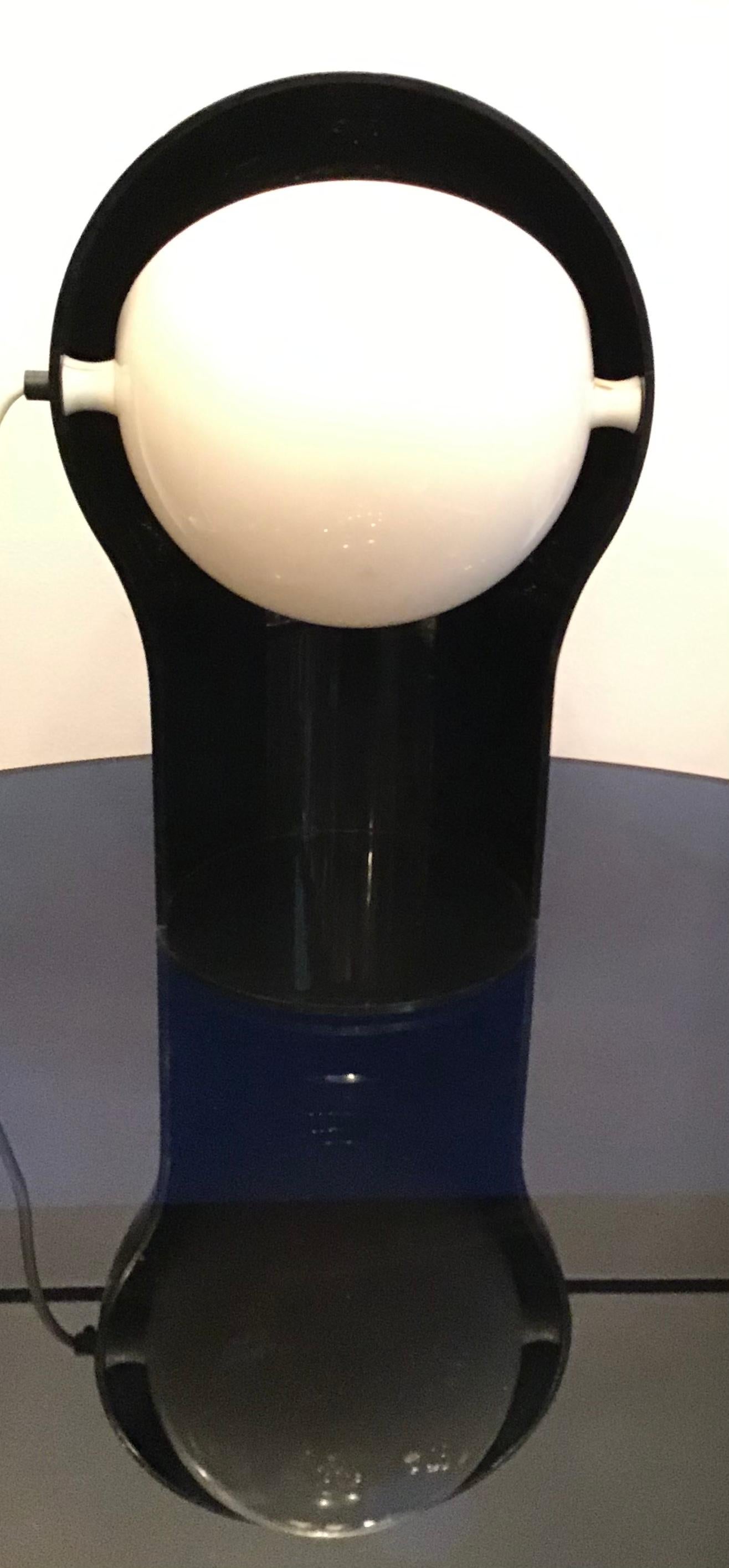 Italian Vico Magistretti “Telegono” Table Lamp 1966 Perplex, Italy For Sale