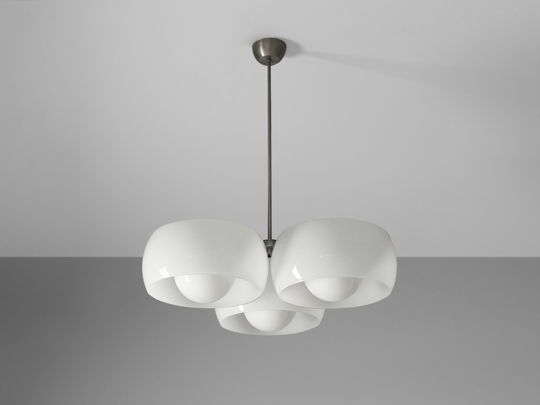 Vico Magistretti 'Triclinio' Chandelier for Artemide in Opaline Glass  1