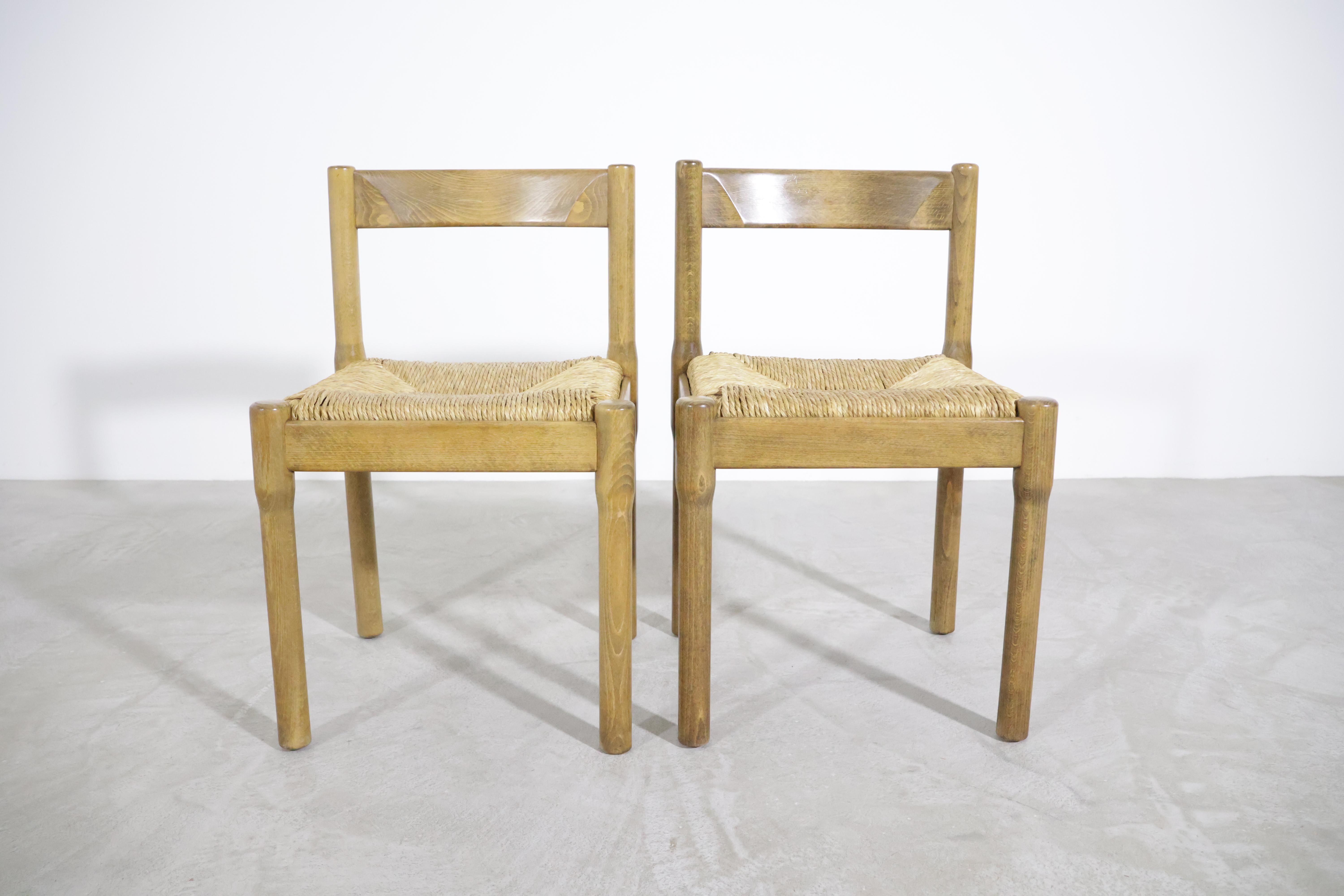 Mid-20th Century Vico Magistretti 'Carimate' dining chairs produced by Mario Luigi Comi 1960s For Sale