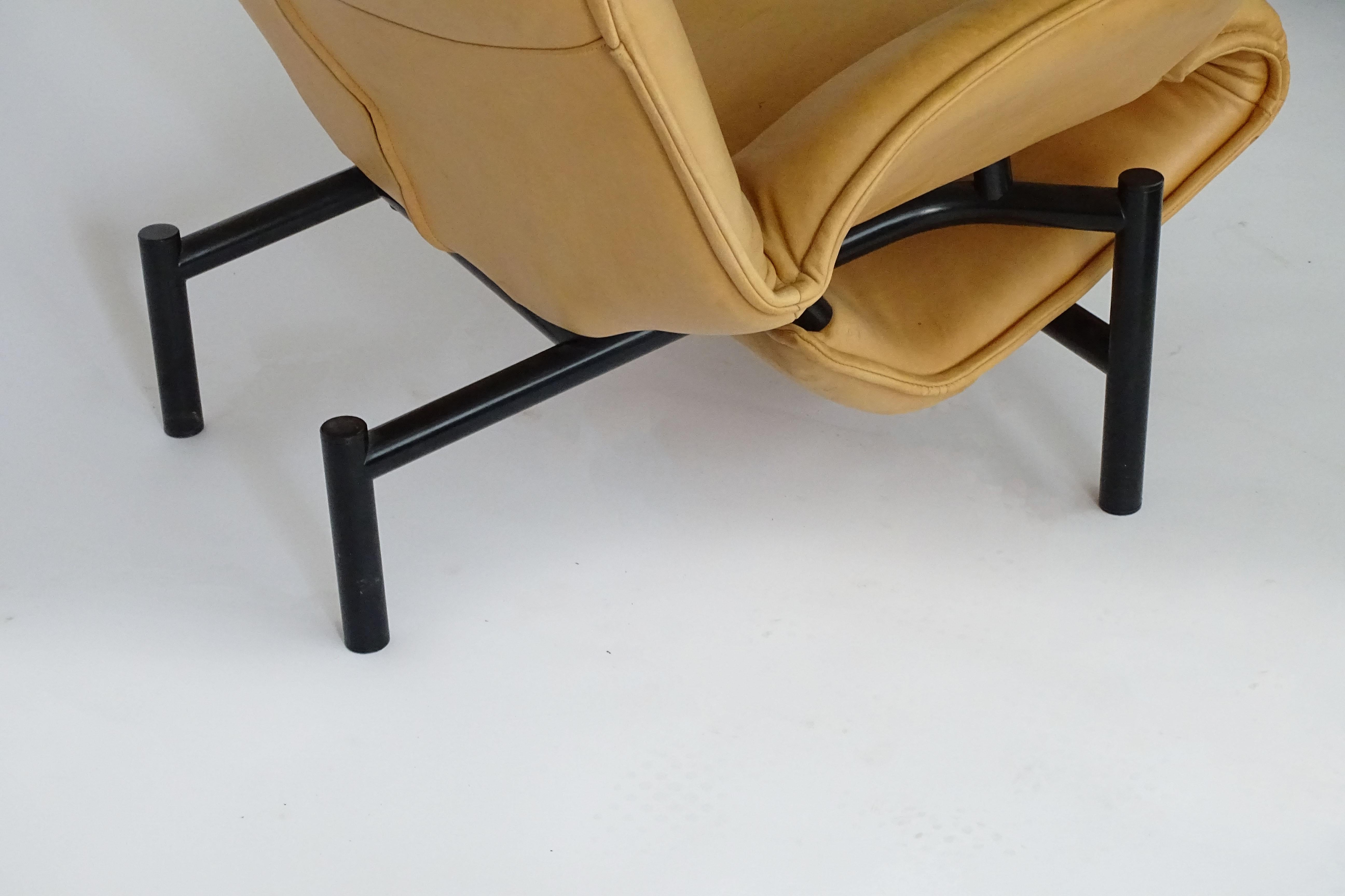 Late 20th Century Vico Magistretti Veranda Lounge Chair for Cassina, Italy, 1980s For Sale