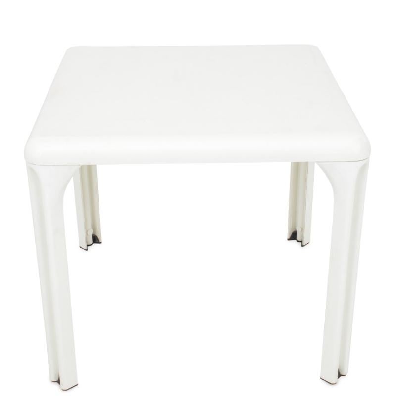 Tisch „Stadio 80-ARA“ von Vico Magistretti x Artemide (Moderne der Mitte des Jahrhunderts) im Angebot