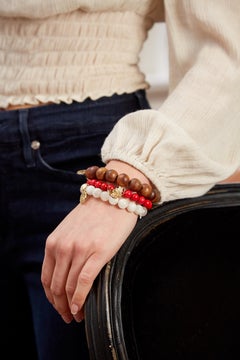 Victoire Reconstituted Red Coral Stretch Bracelet