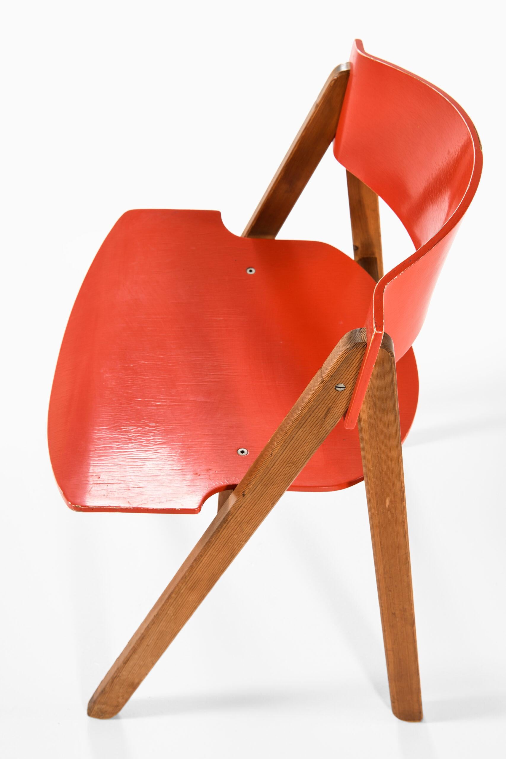 Scandinavian Modern Victor Bernt Dining Chairs Produced by Søren Willadsen Møbelfabrik in Denmark For Sale