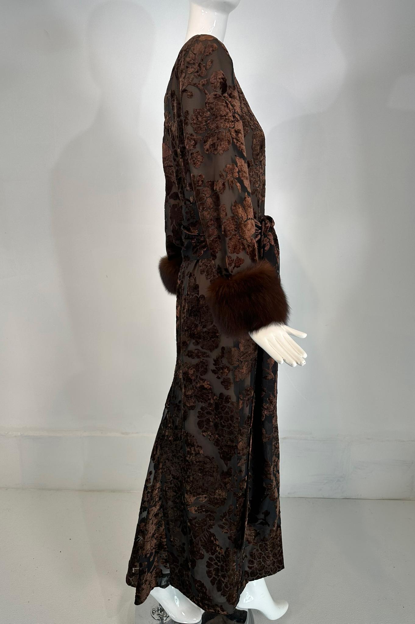 Women's Victor Costa Amber & Brown Cut Velvet W/ Sable Cuffs 1990s