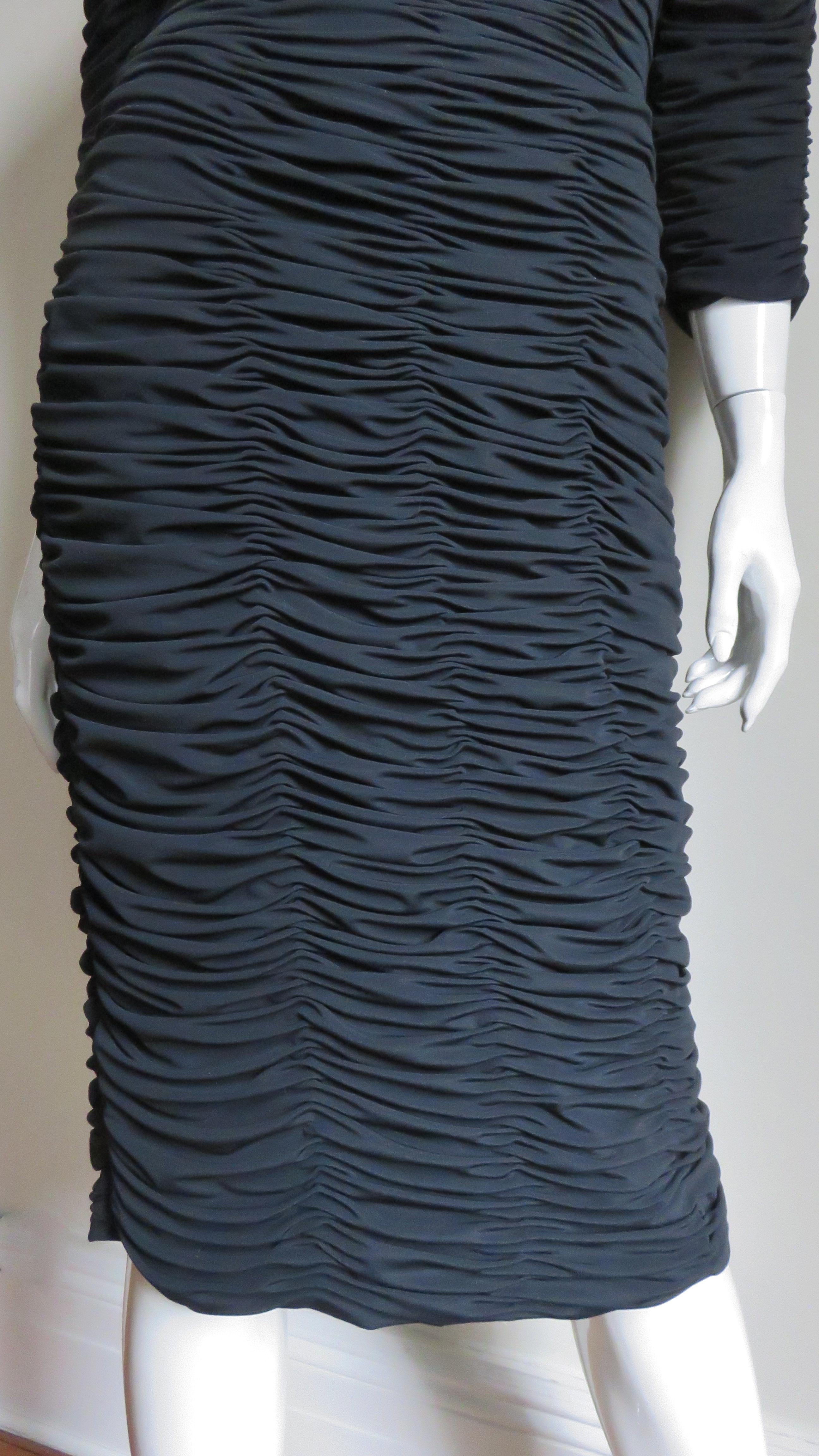 Victor Costa Ruched Bodycon Bare Shoulder Dress In Good Condition In Water Mill, NY