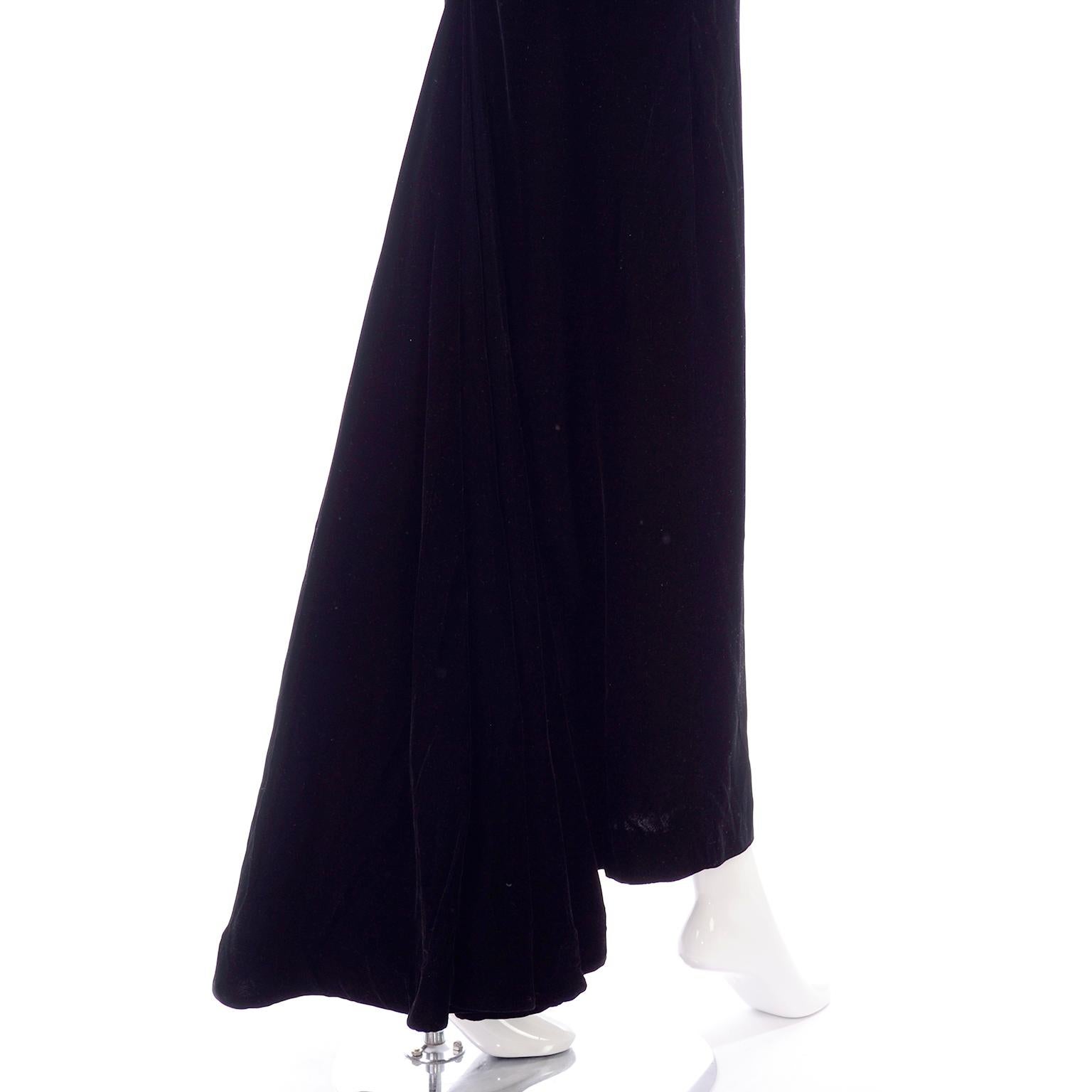 Victor Costa Vintage Black Velvet Evening gown W Detached Fox Fur Trimmed Sleeve 2