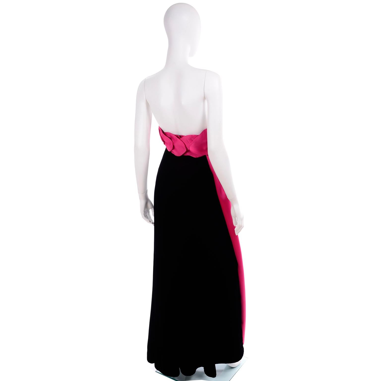 Victor Costa Vintage Black Velvet Strapless Evening Dress W Hot Pink Satin Panel In Excellent Condition In Portland, OR