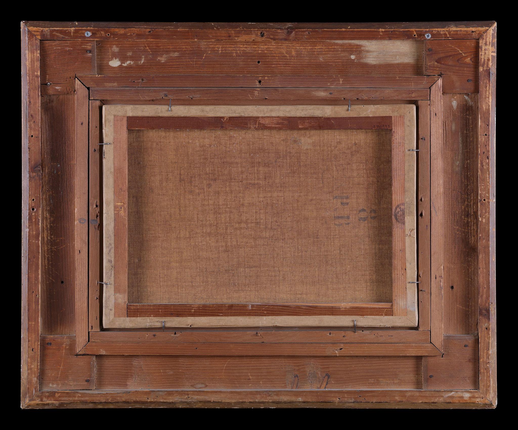 Ein Segelboot kehrt in den Hafen zurück