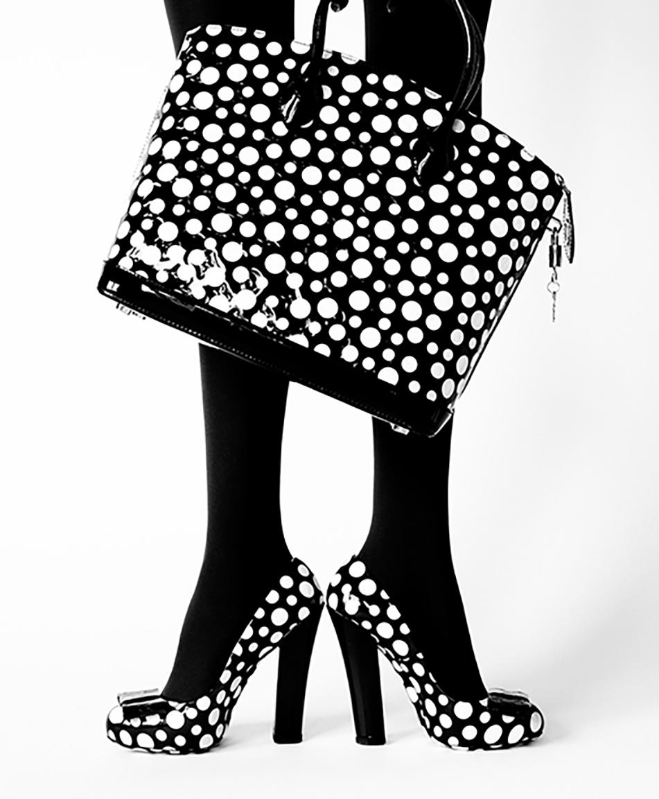Blanco y negro, Harper's Bazaar U.S, 2012 - Photograph de Victor Demarchelier