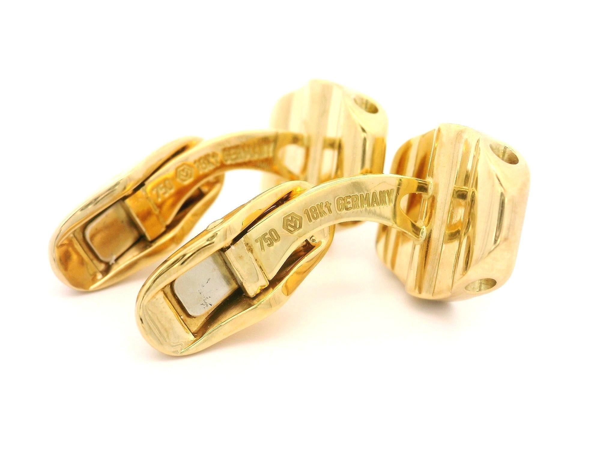 Taglio brillante Victor Mayer, gemelli ovali ondulati in oro giallo 18 carati con diamante da 0,35 carati e scatola in vendita