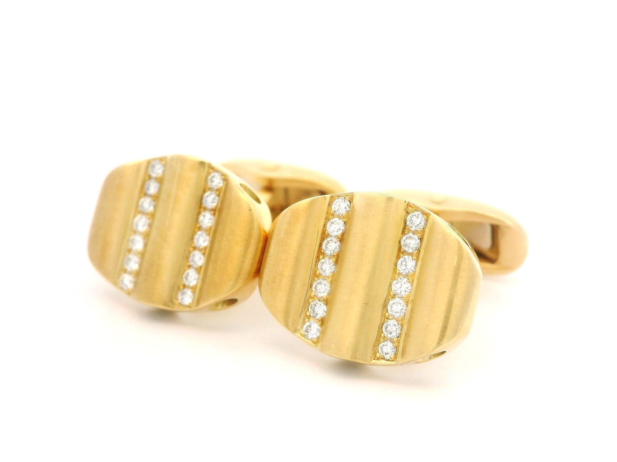 Uomo Victor Mayer, gemelli ovali ondulati in oro giallo 18 carati con diamante da 0,35 carati e scatola in vendita