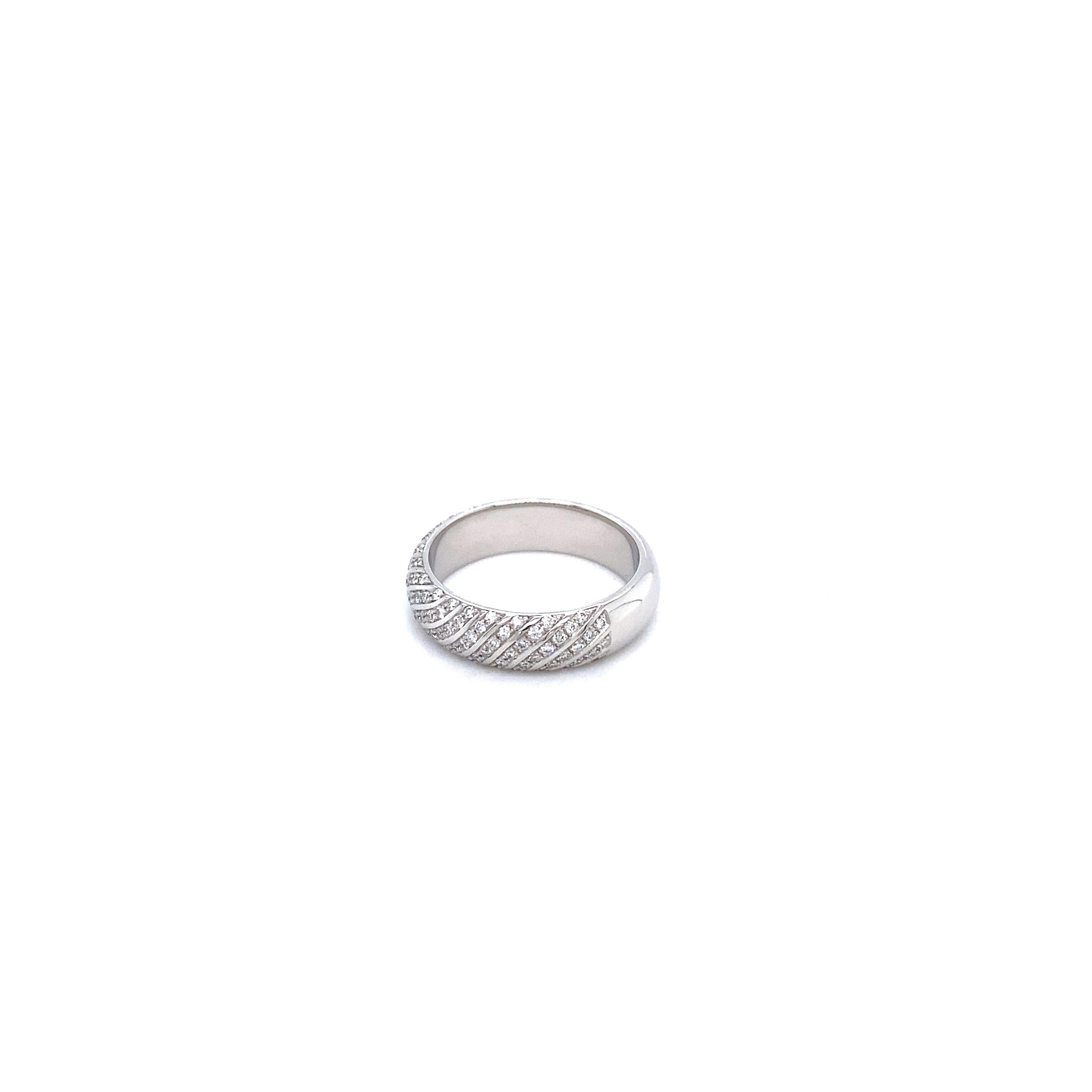 Victor Mayer Calima Ring in 18k White Gold with Diamonds For Sale 4