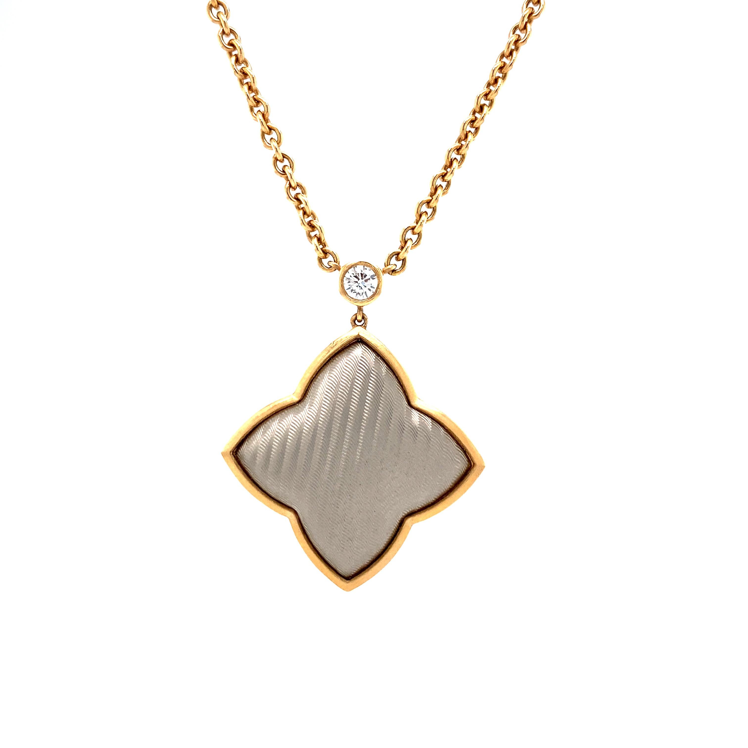 Collier Quatrefoil en or rose 18 carats avec 1 diamant 0,16 carat de diamètre 26,3 mm Neuf - En vente à Pforzheim, DE