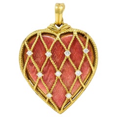 Victor Mayer Pendentif médaillon vintage en or jaune 18 carats, émaillé de diamants et de cœurs