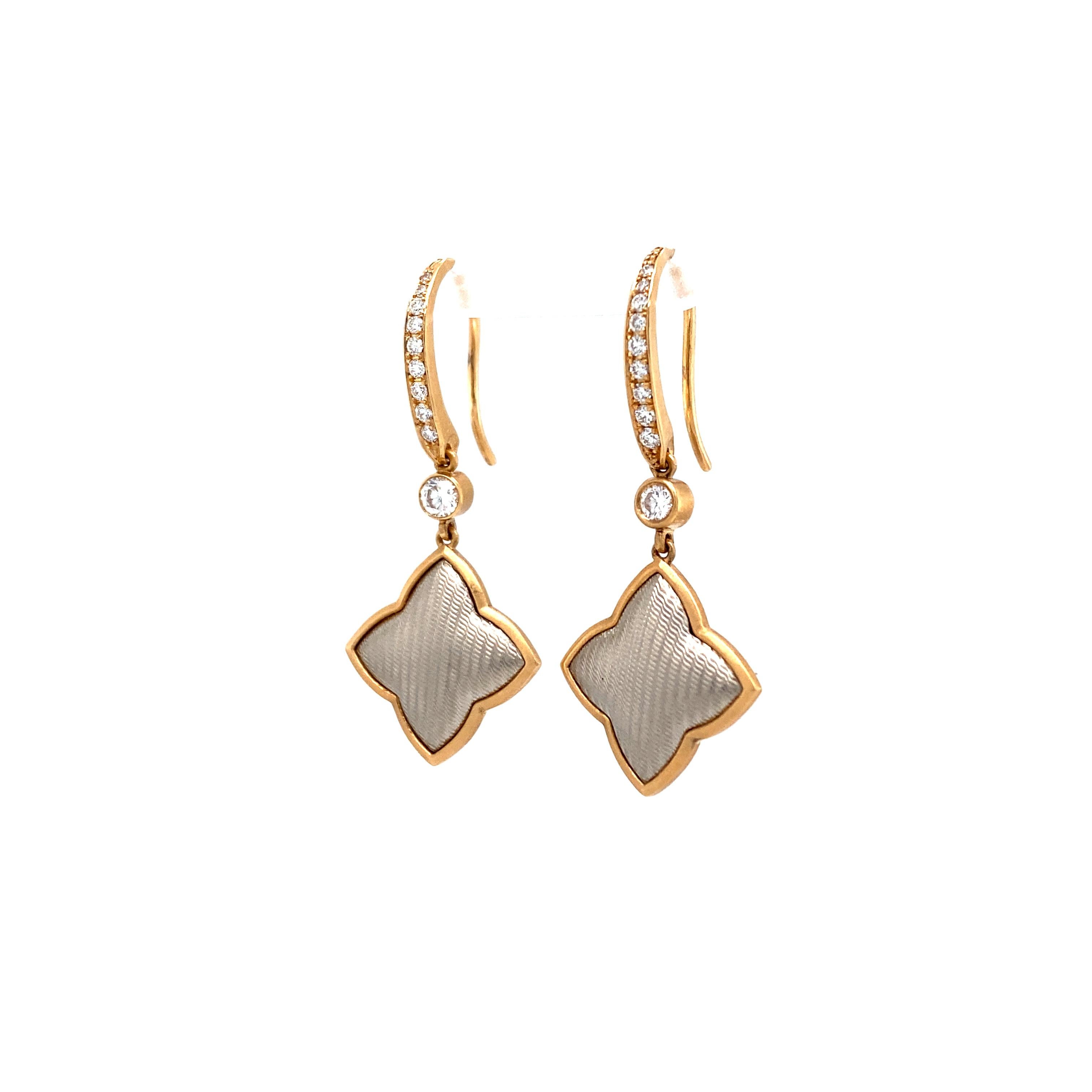 Brilliant Cut Pointed Quatrefoil Dangle Earrings 18k Rose/White Gold 20 Diamonds 0.27ct 36.0mm For Sale