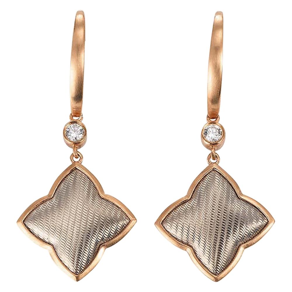 Pointed Quatrefoil Dangle Earrings 18k Rose/White Gold 2 Diamonds 0.12 ct 36.0mm For Sale