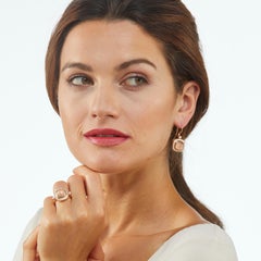 Anillo Victor Mayer Era de Cuarzo Rosa en Oro Rosa de 18 quilates con 26 Diamantes