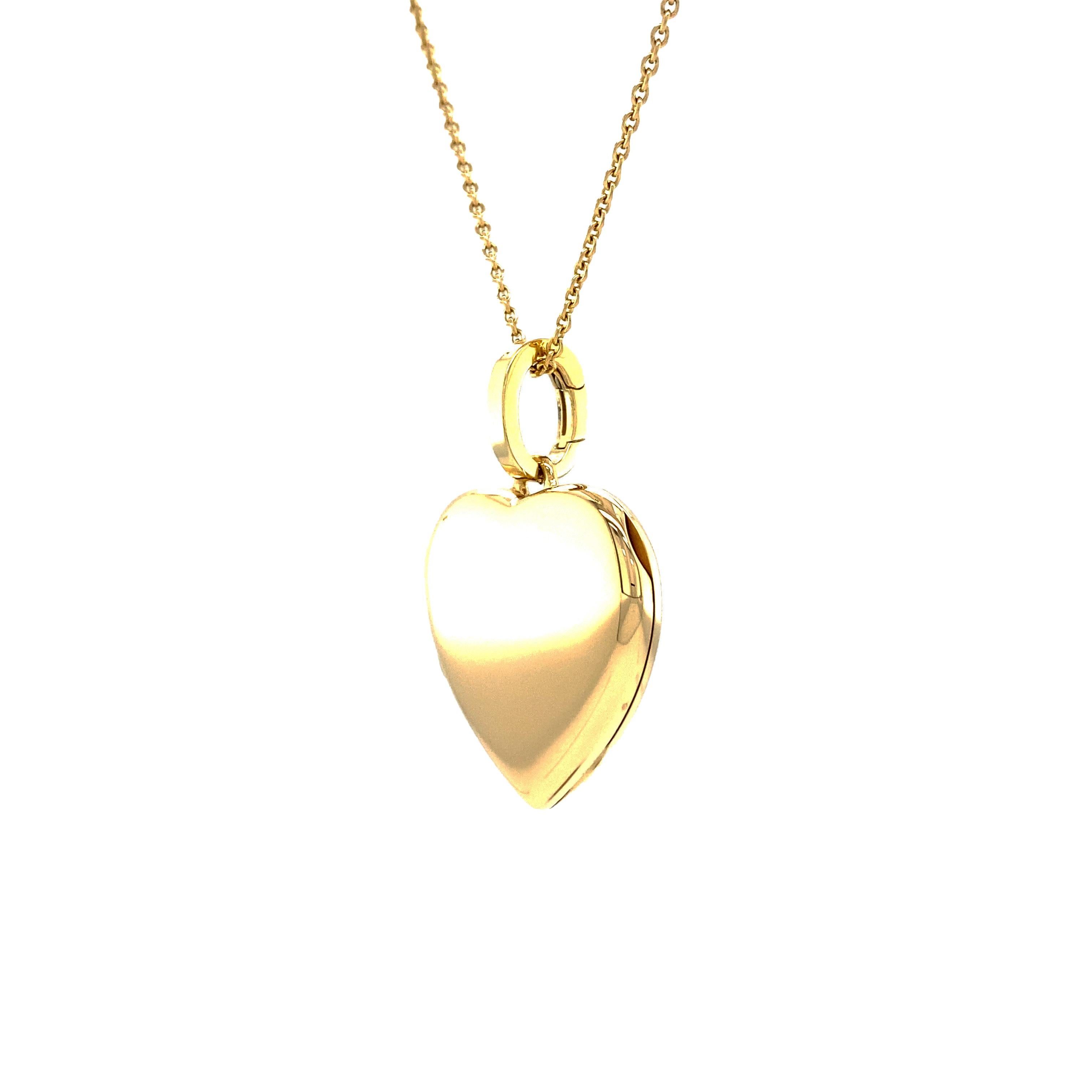 Customizable Polished Heart Shaped Locket Pendant 18k Yellow Gold 23 mm x 25 mm In New Condition For Sale In Pforzheim, DE