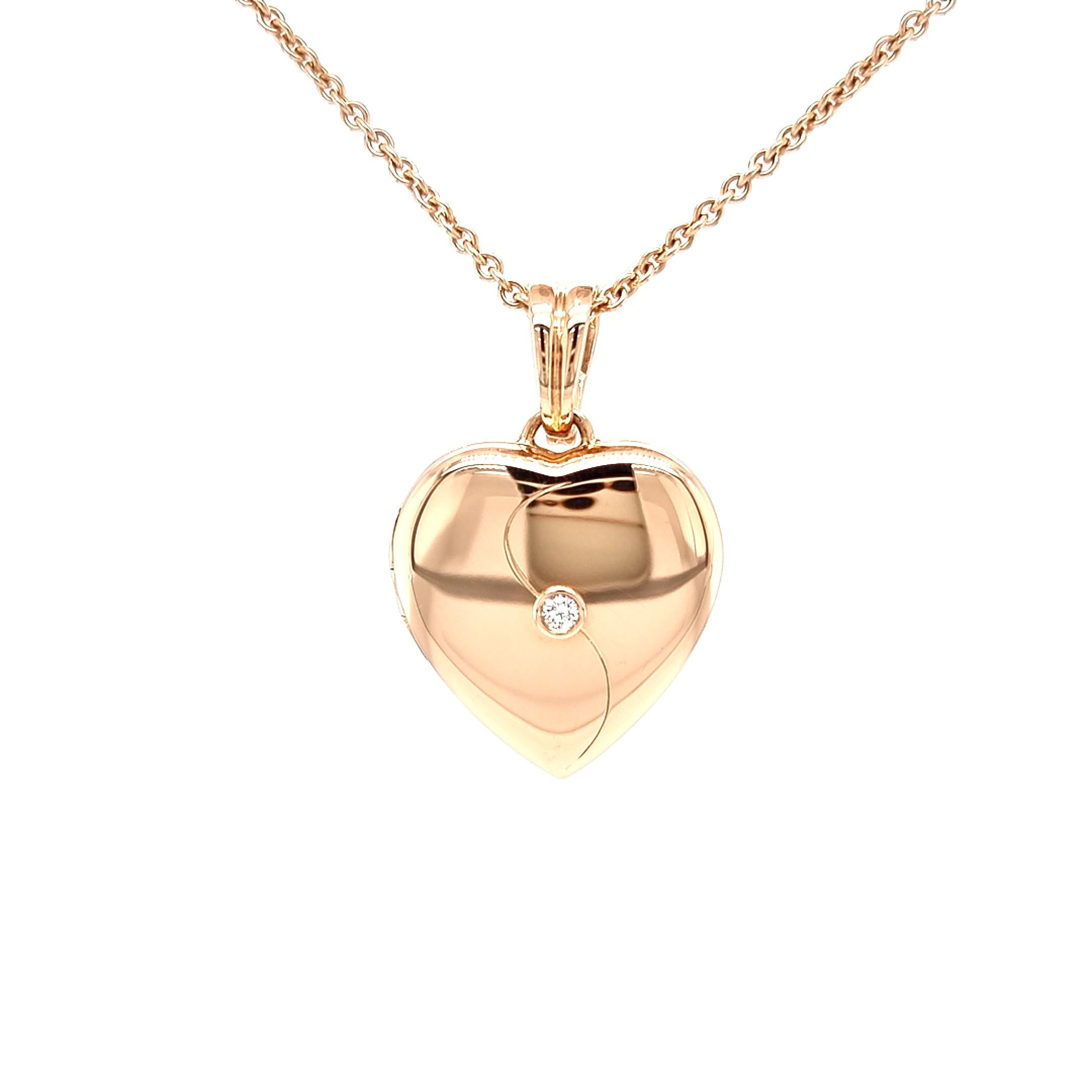 Women's Customizable Heart Shaped Pendant Locket 18k Yellow Gold 1 Diamond 0.06 ct H VS For Sale