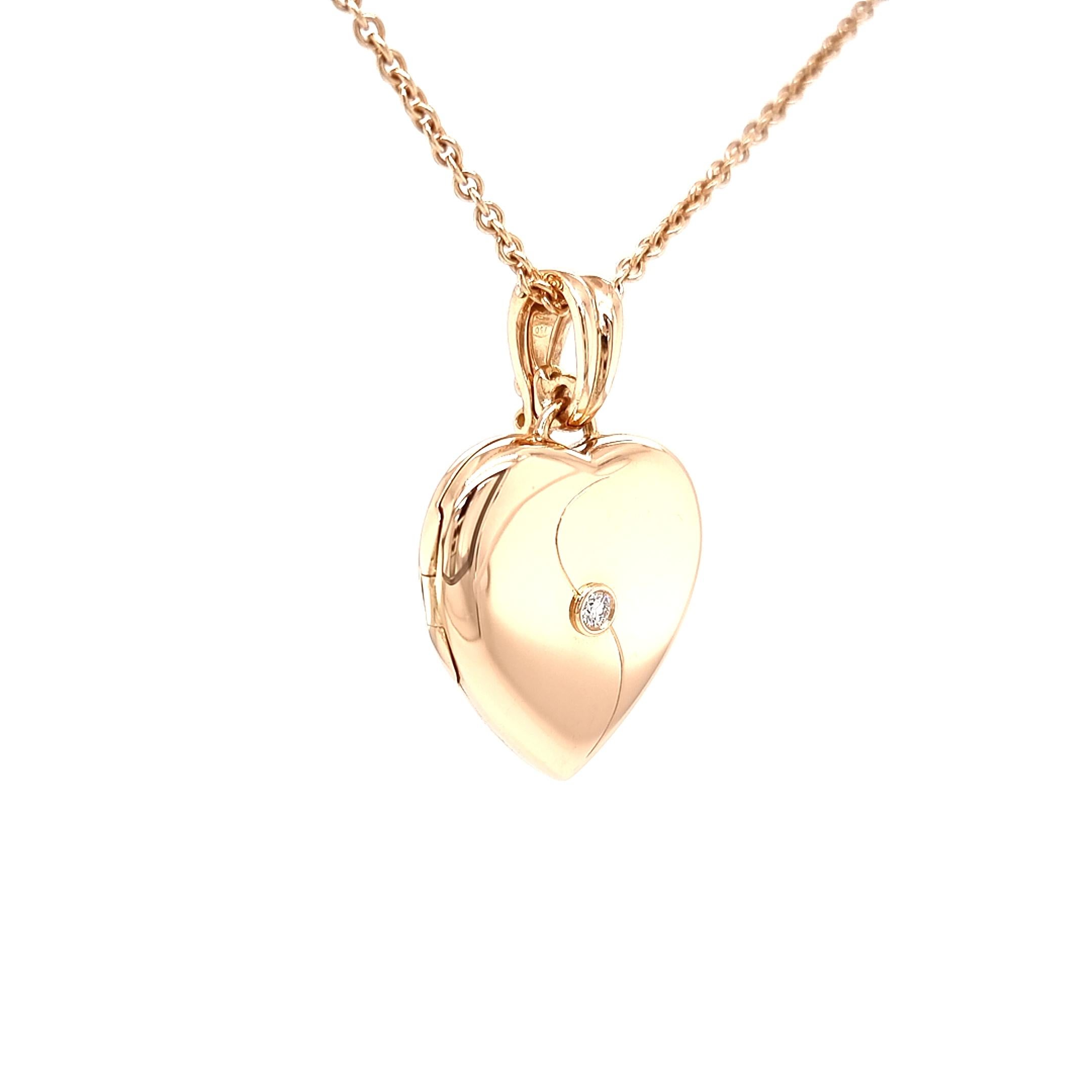 Victor Mayer customizable heart shaped pendant locket 18k yellow gold, Hallmark collection, 1 diamond, total 0.06 ct, H VS, measurements app. 23.0 mm x 25.0 mm

About the creator Victor Mayer
Victor Mayer is internationally renowned for elegant