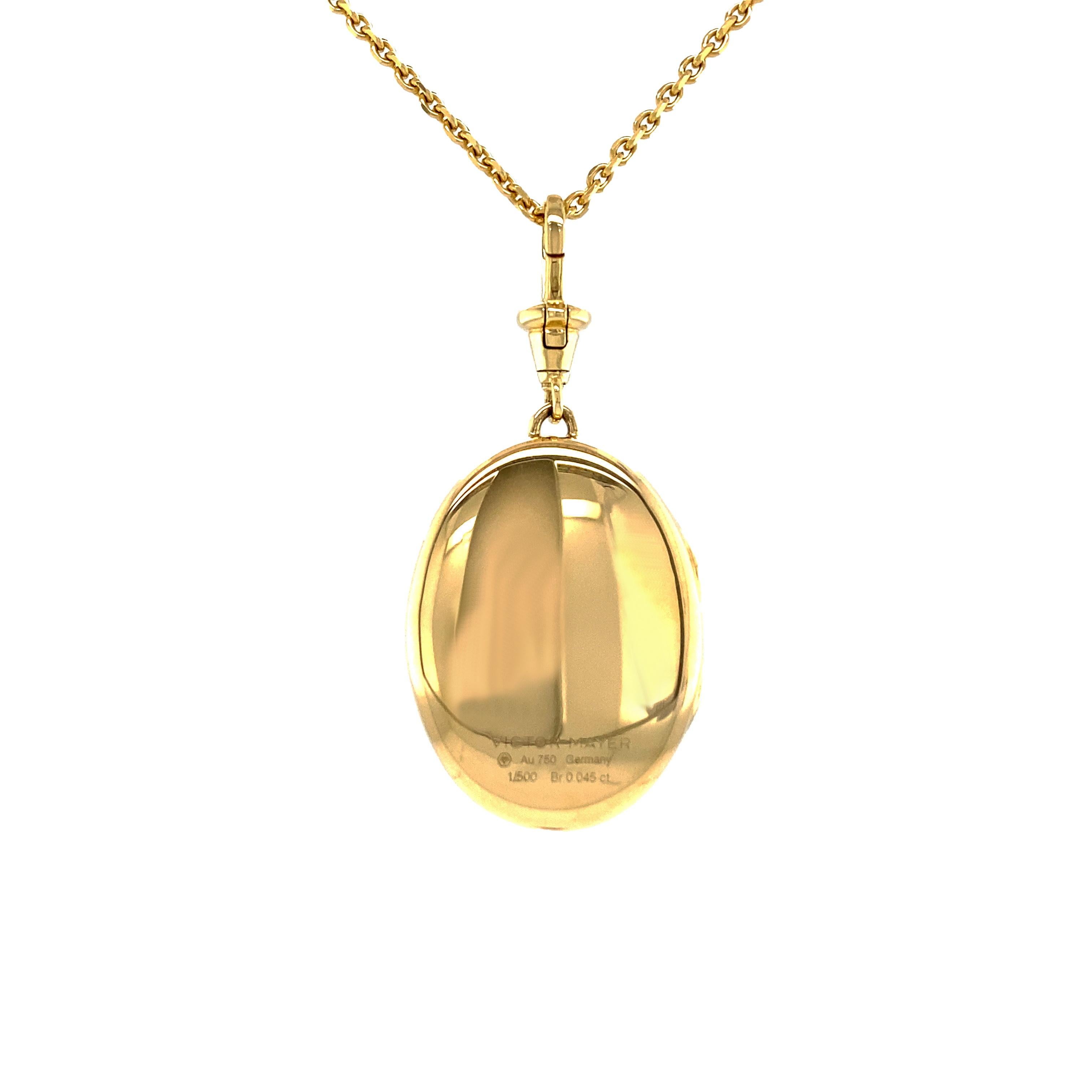 Collana con medaglione ovale 18k YG Smalto blu vitreo guilloché Zaffiro 27 x 17 mm in vendita 1