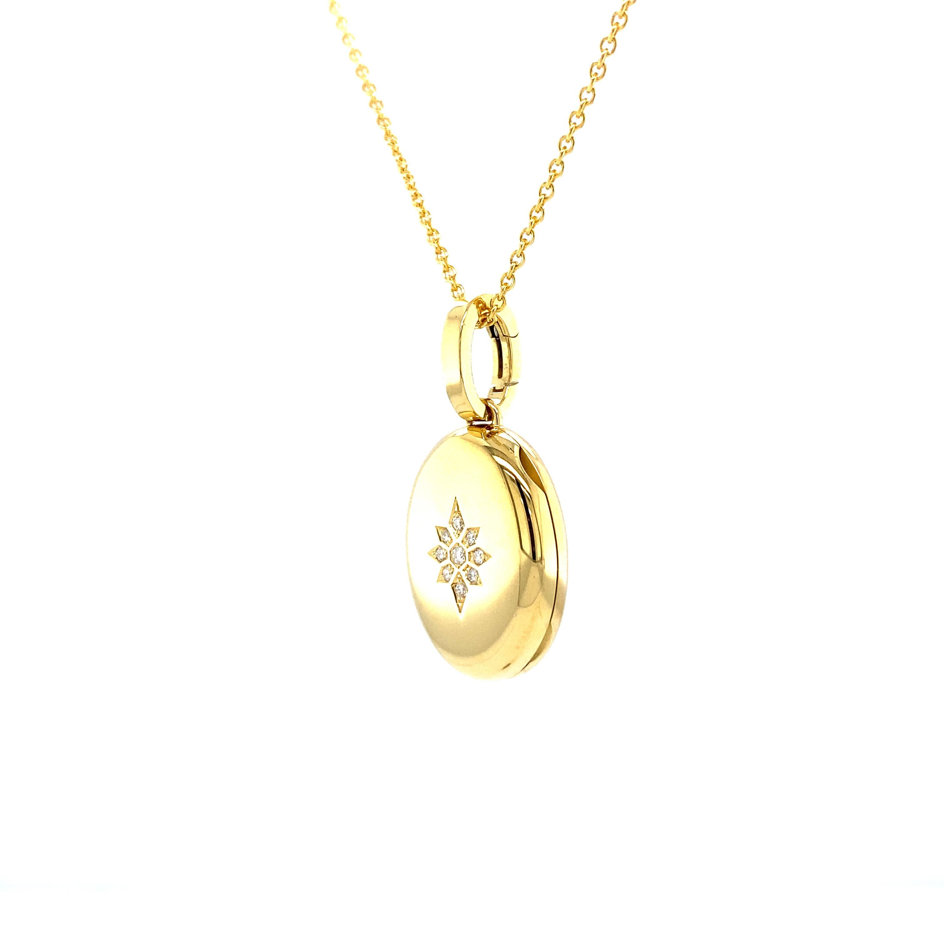 Heavy Oval Locket Pendant 18k Yellow Gold Star Motif with 9 Diamonds total 0.07 For Sale 2