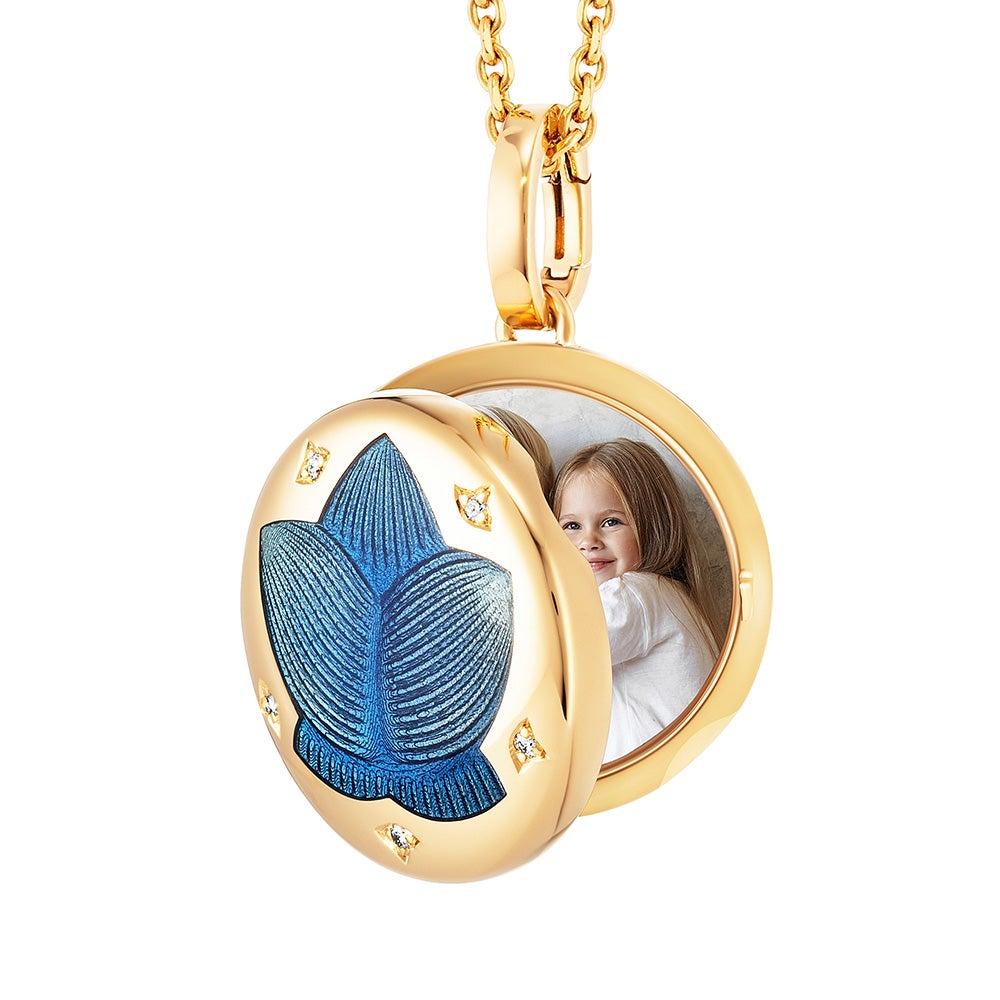 Contemporary Round Locket Pendant 18k Yellow Gold Opalescent Blue Vitreous Enamel 5 Diamonds For Sale