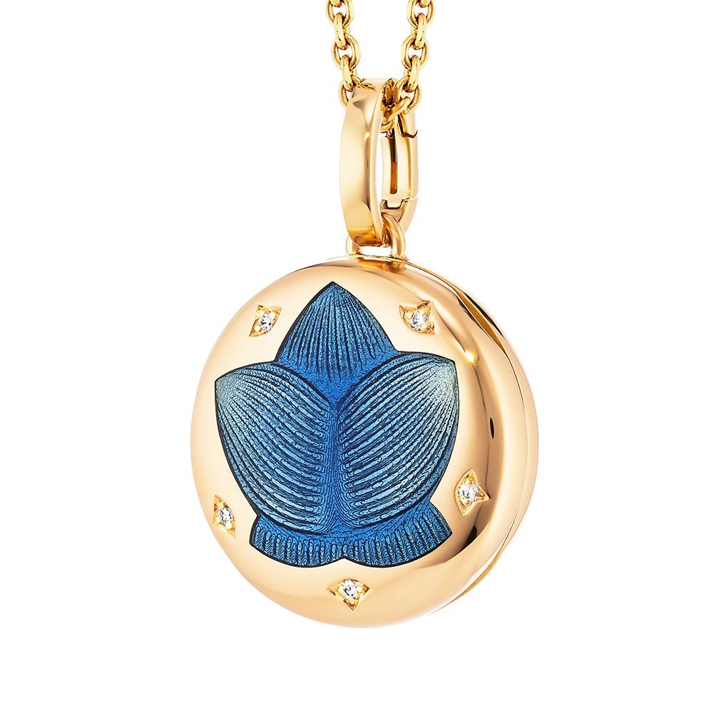 Victor Mayer customizable polished round locket pendant 18k yellow gold, Merian Collection, translucent opalescent middle blue vitreous enamel, 5 diamonds, total 0.03 ct, G VS, brilliant cut, diameter app. 21.0 mm

About the creator Victor