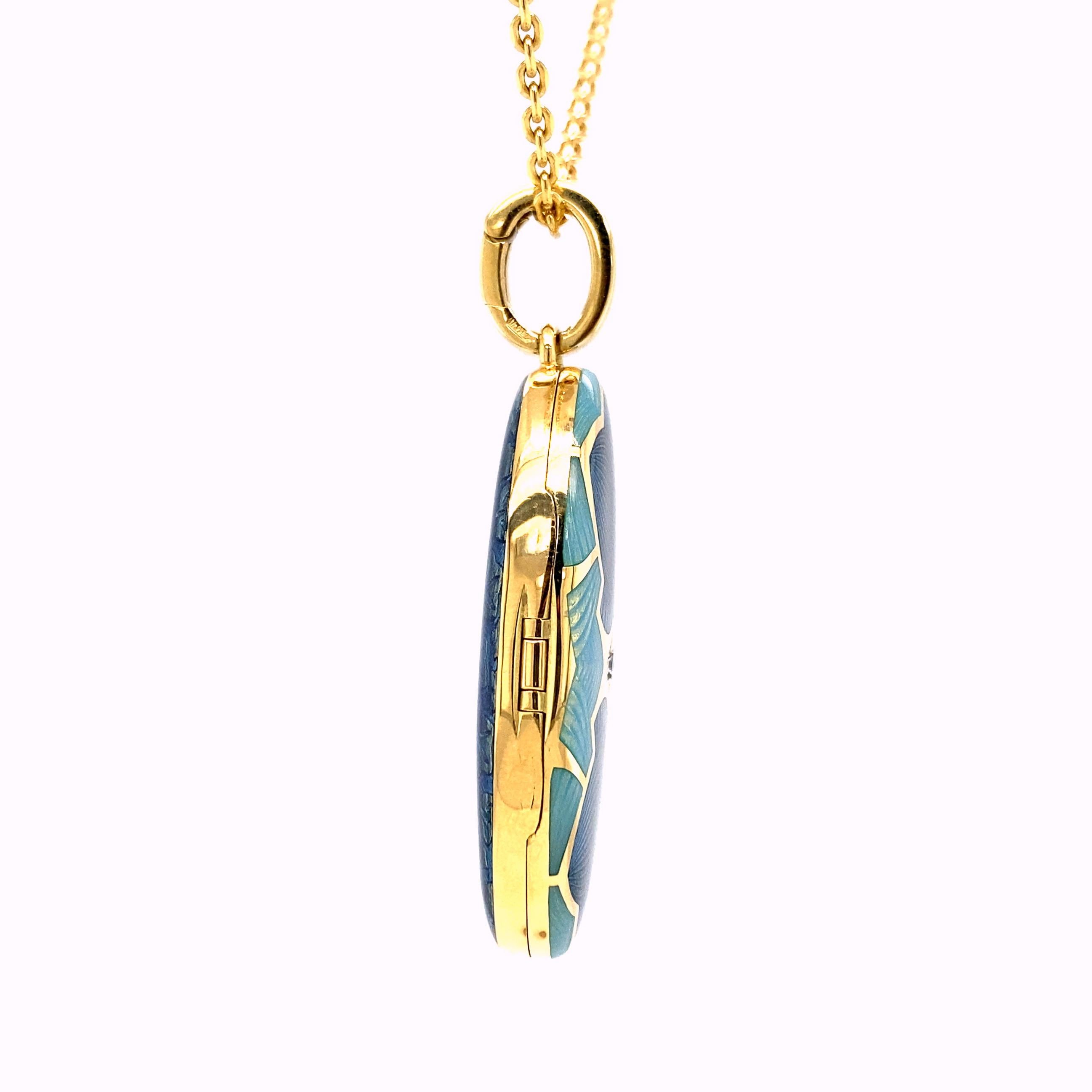 Contemporary Oval Locket Pendant Necklace 18k Yellow Gold Blue/Turqouise Enamel Diamond 0.1ct For Sale