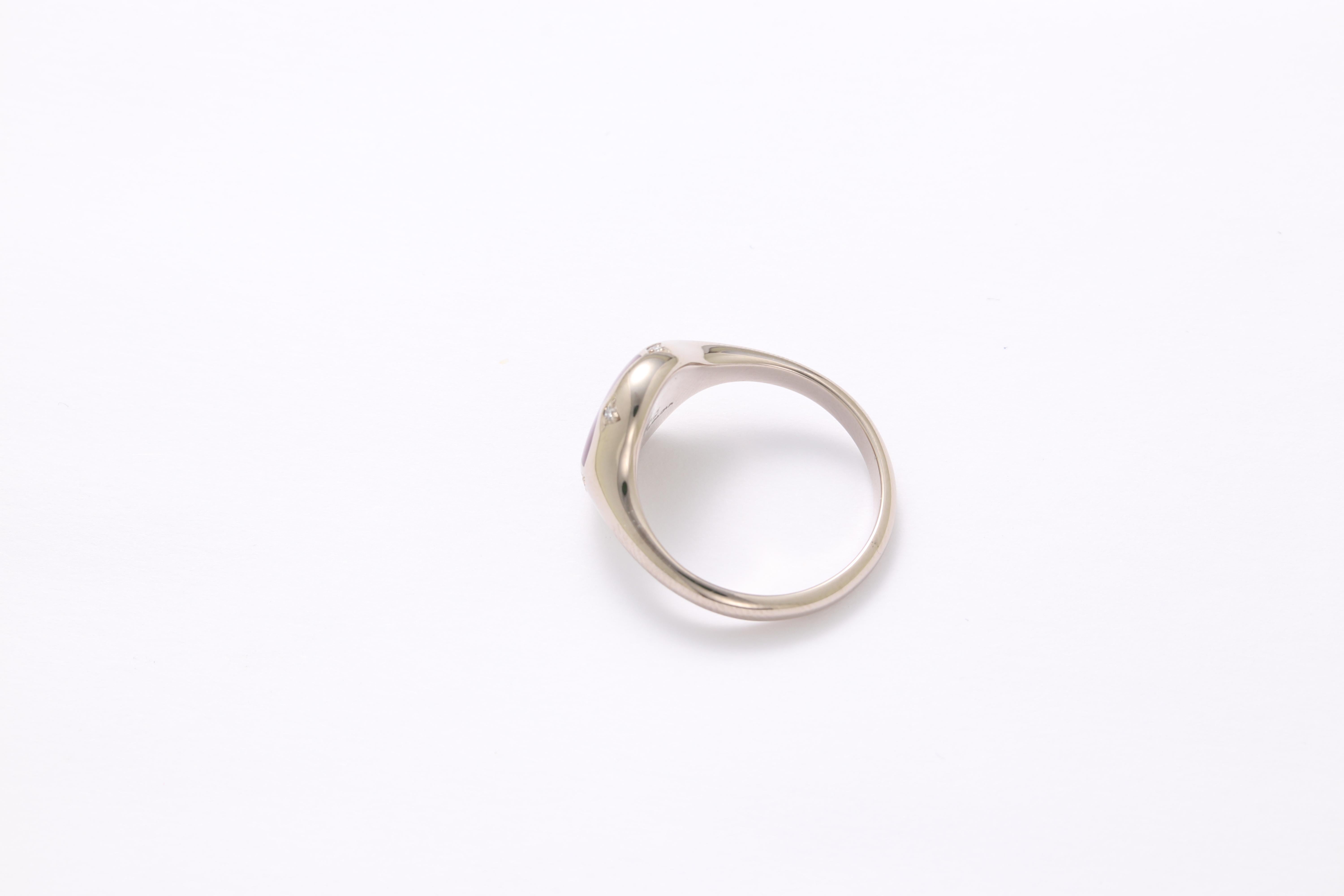 Ring Emaille Runde Opalescent Lila 18k Weißgold 5 Diamanten 0,03 ct im Angebot 1